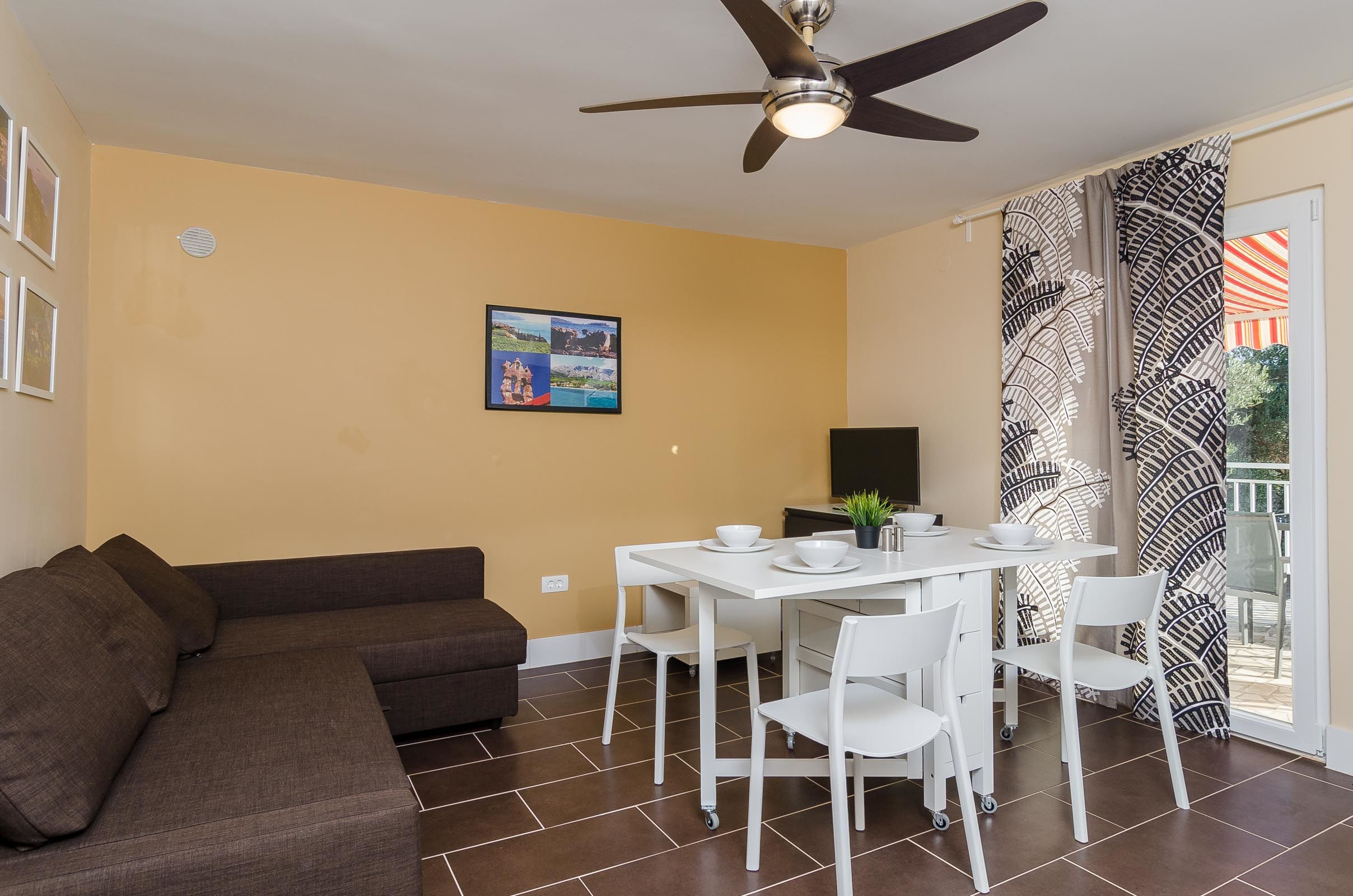 Apartments Villa Roza 17485-A3