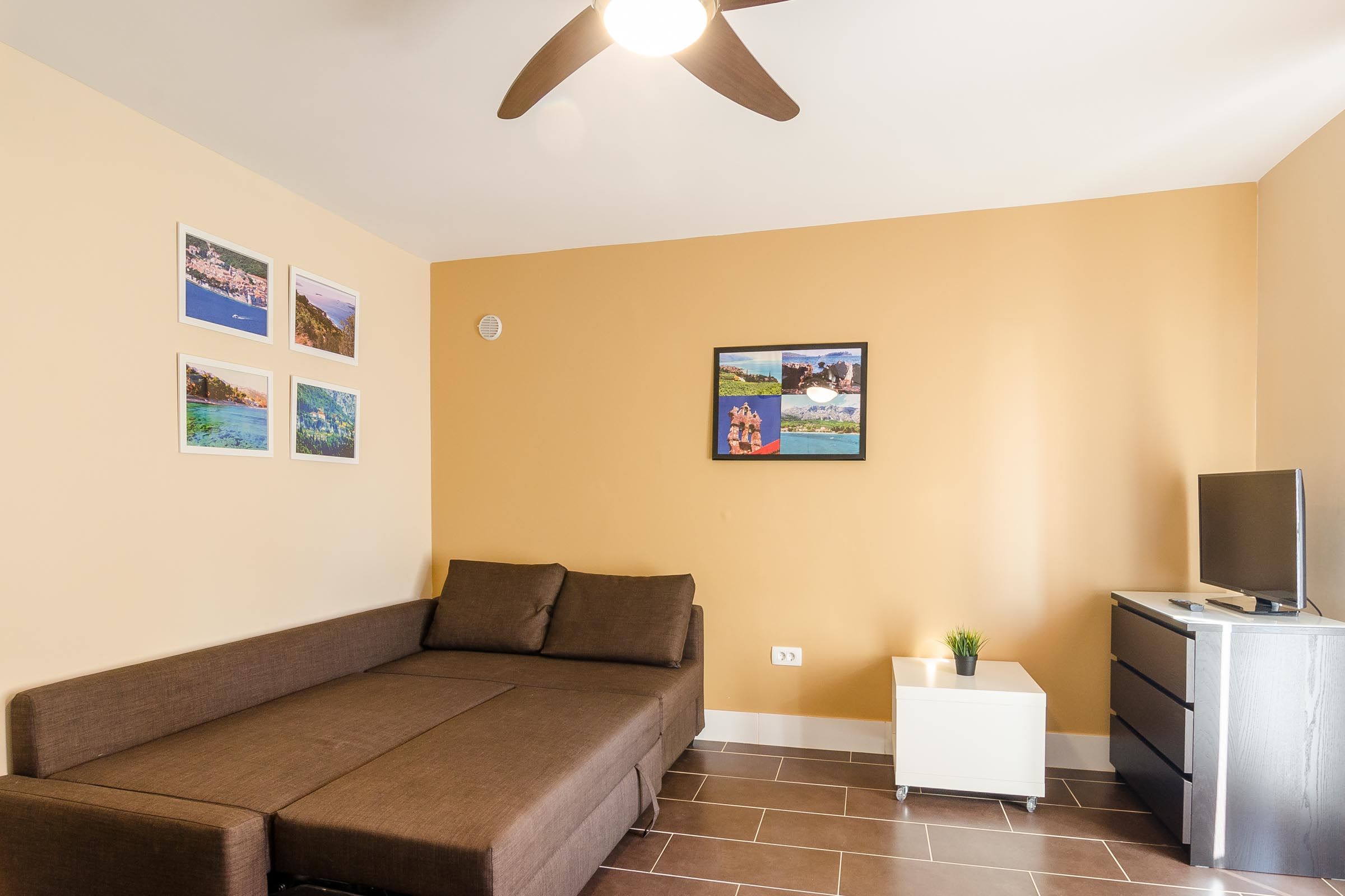 Apartments Villa Roza 17485-A3