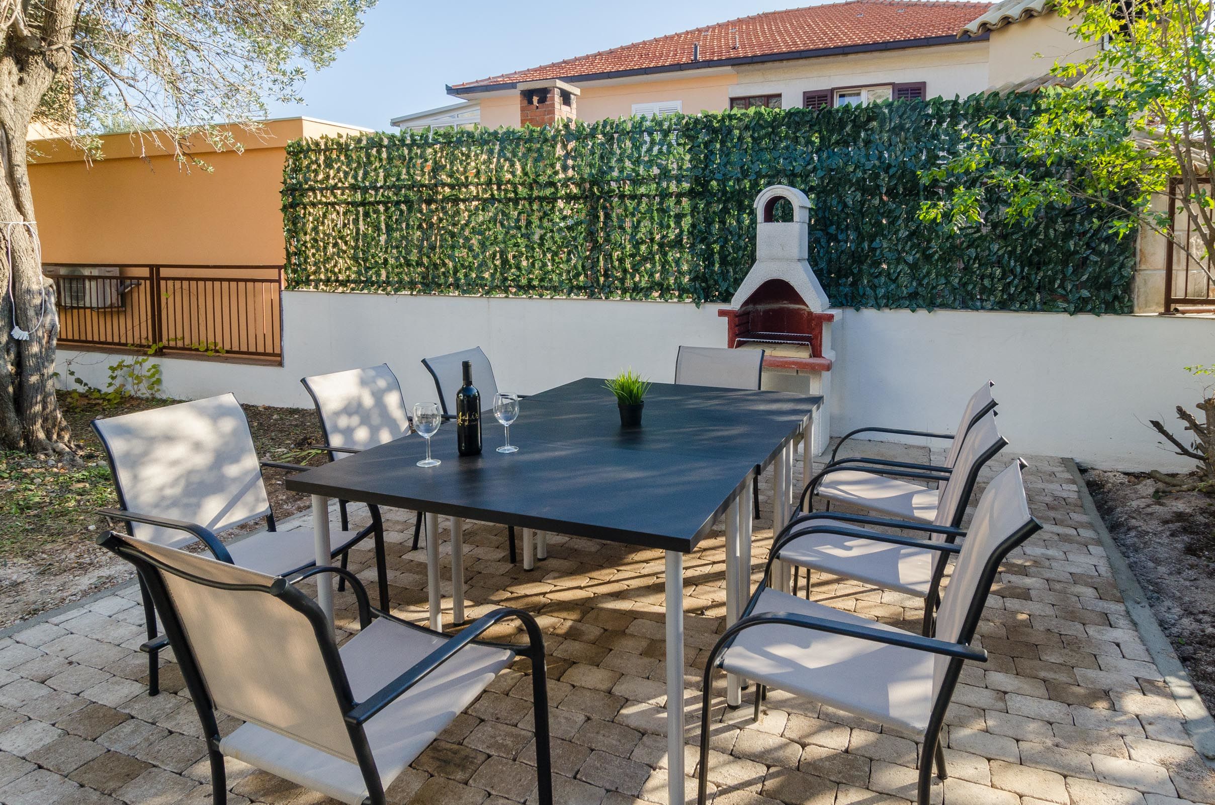 Apartments Villa Roza 17485-A2