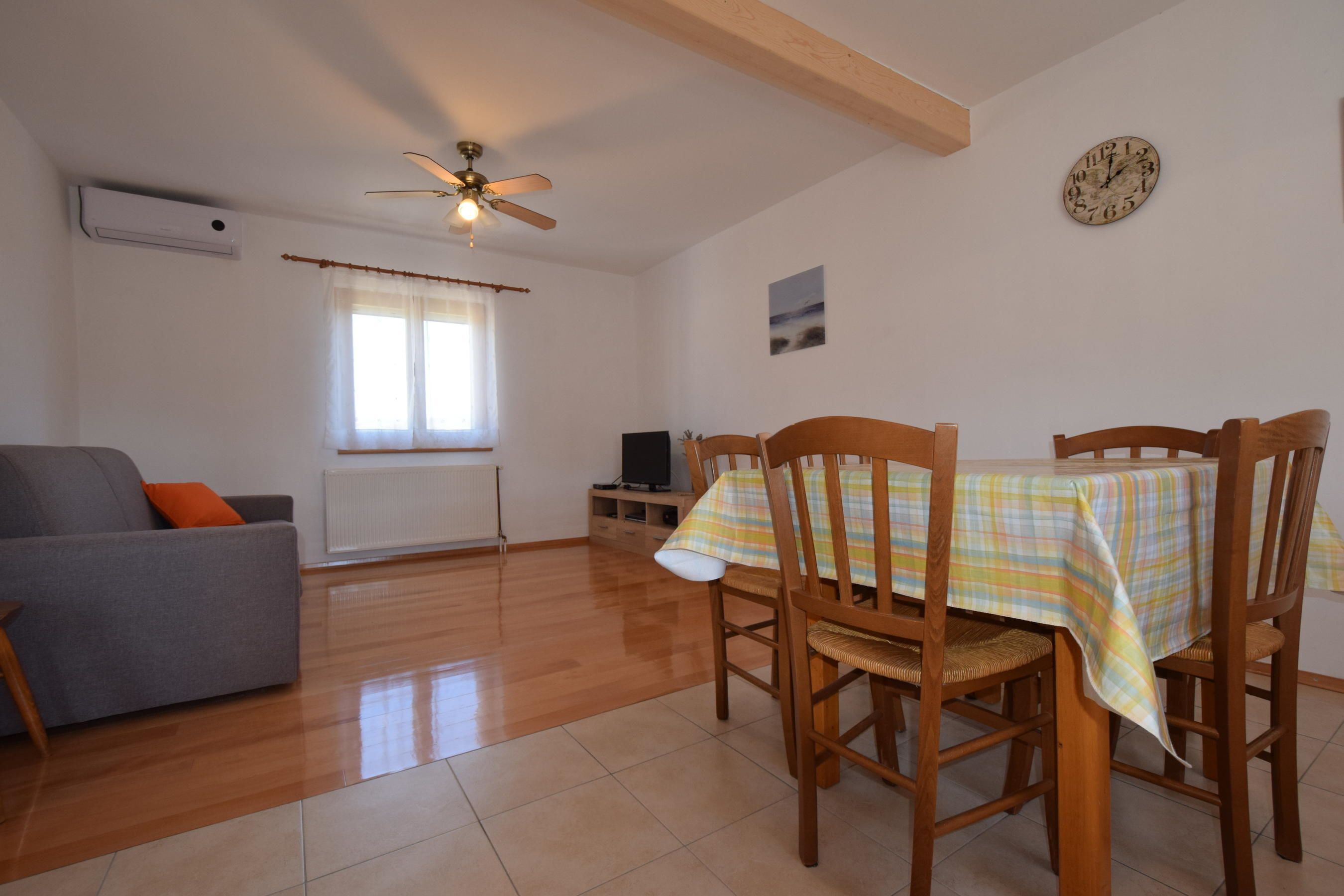 Apartment Stela 62068-A1