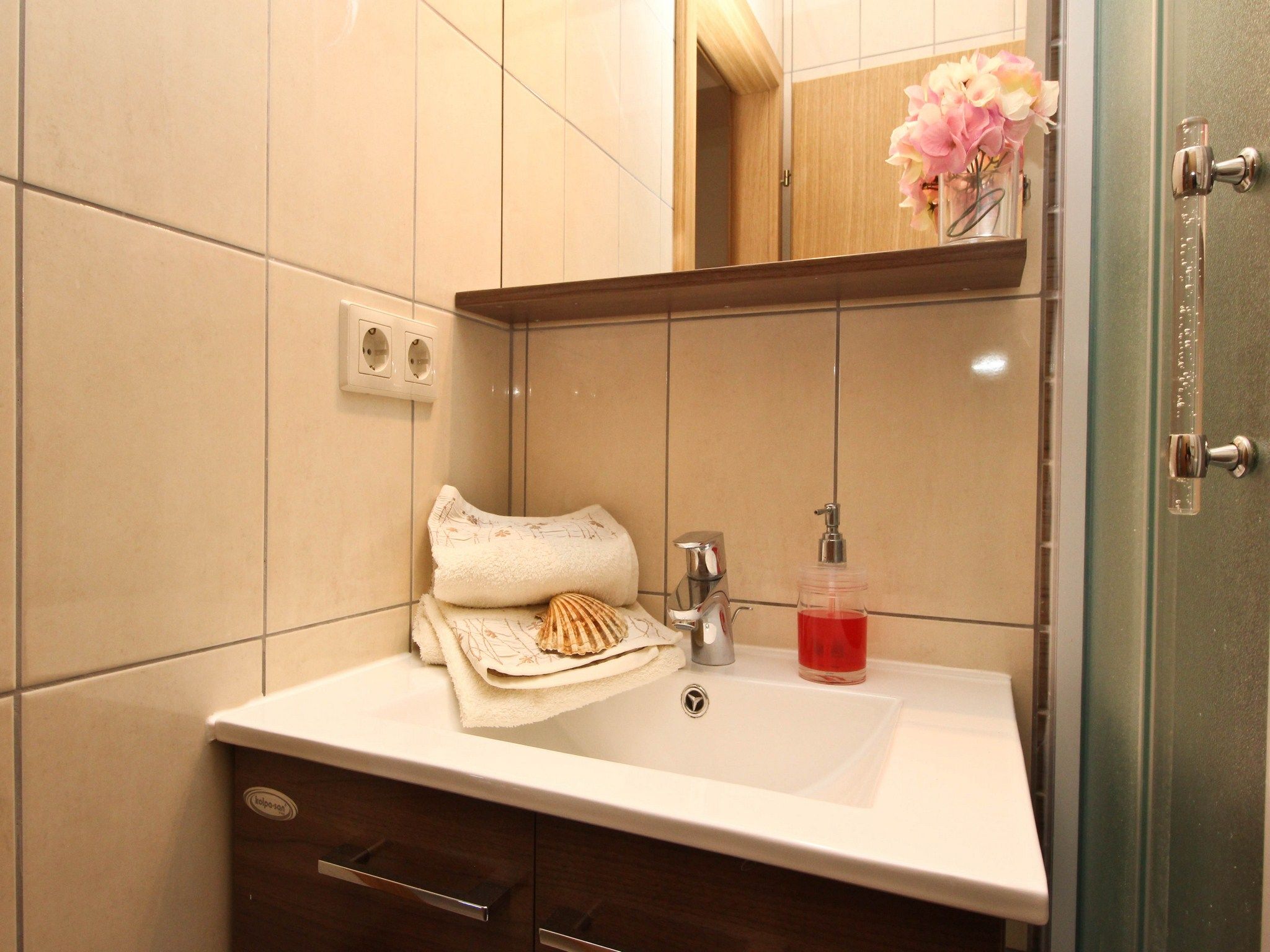 Apartments Ivanka 64111-A1