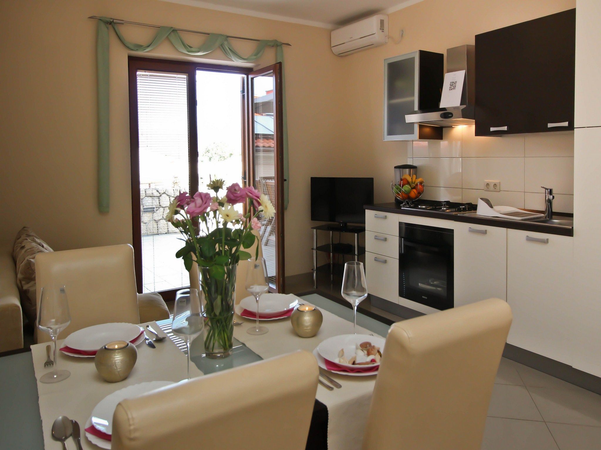 Apartments Ivanka 64111-A1