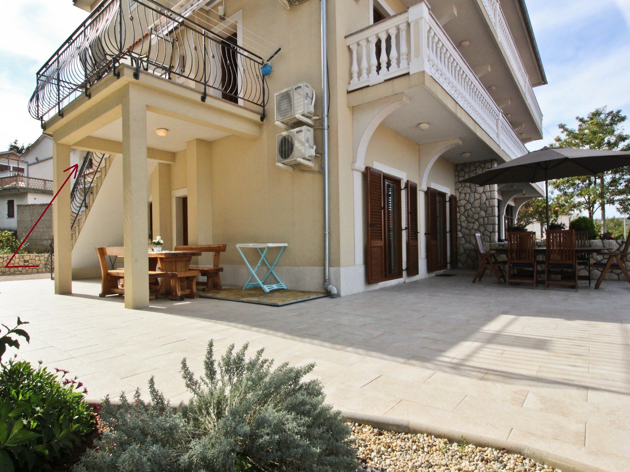 Apartments Ivanka 64111-A2