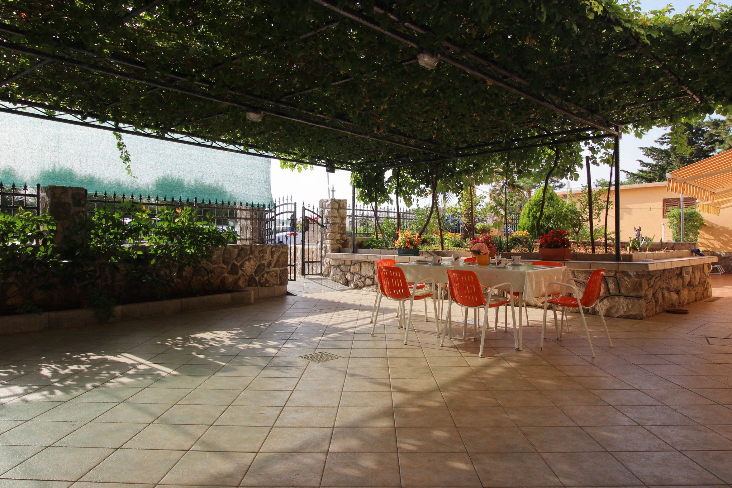 Apartments Vila TIHA 63775-A1