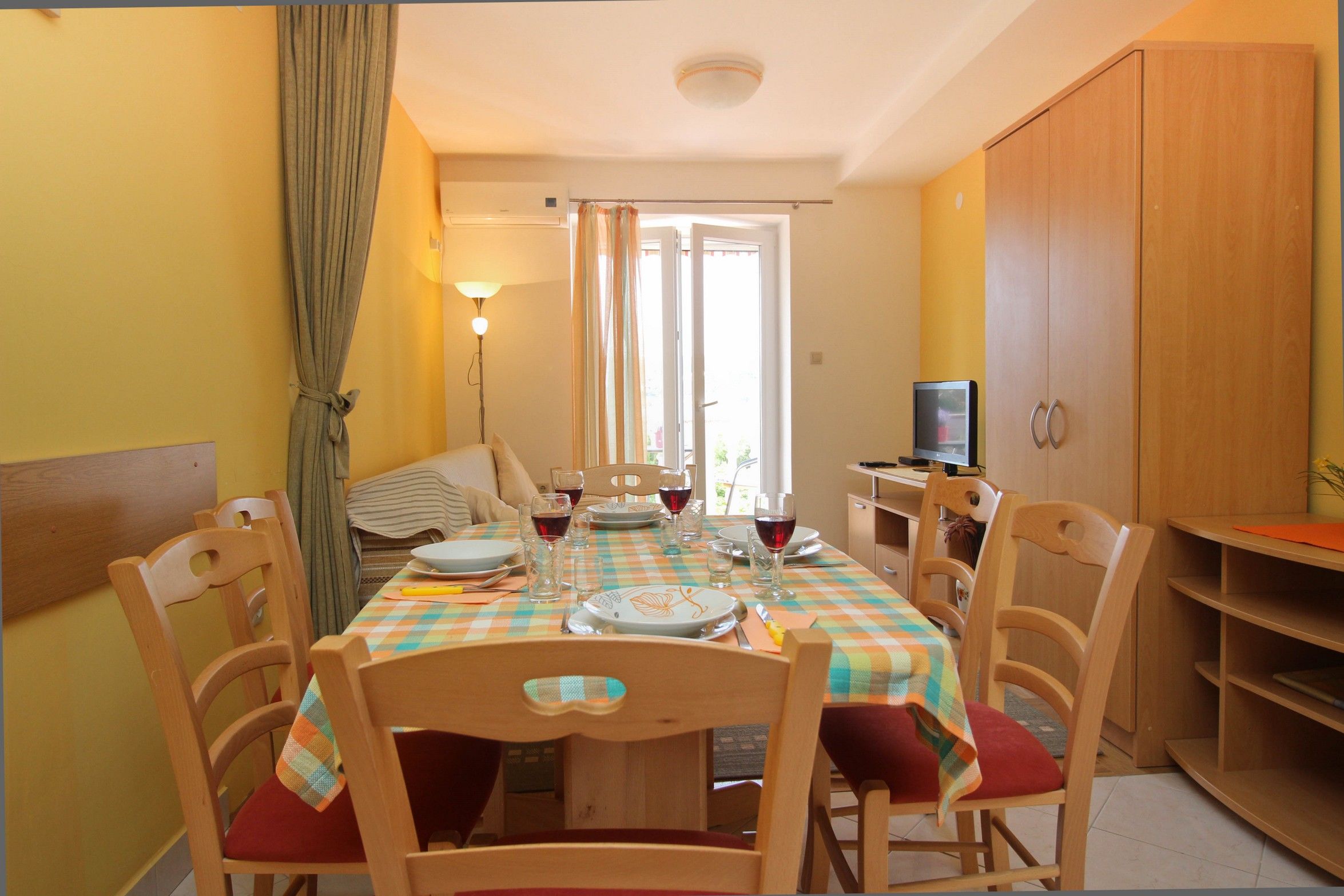 Apartments Vila TIHA 63775-A2