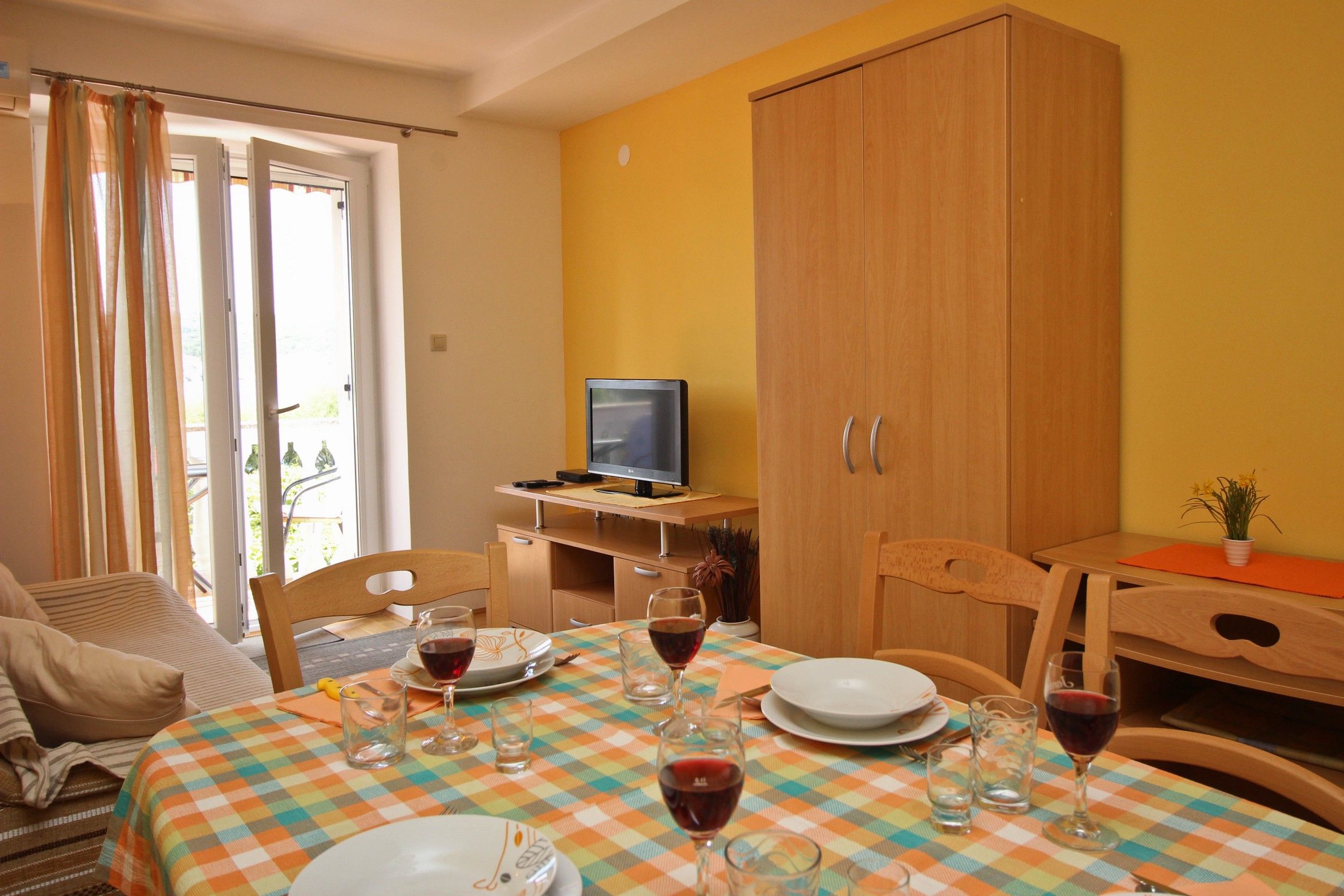 Apartments Vila TIHA 63775-A2