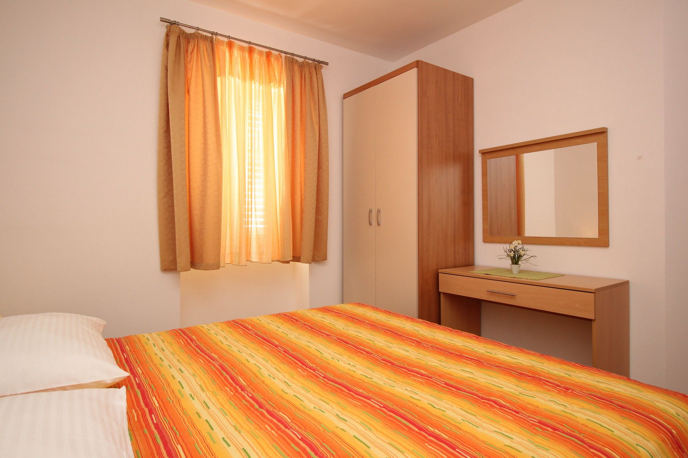 Apartments Vila TIHA 63775-A2