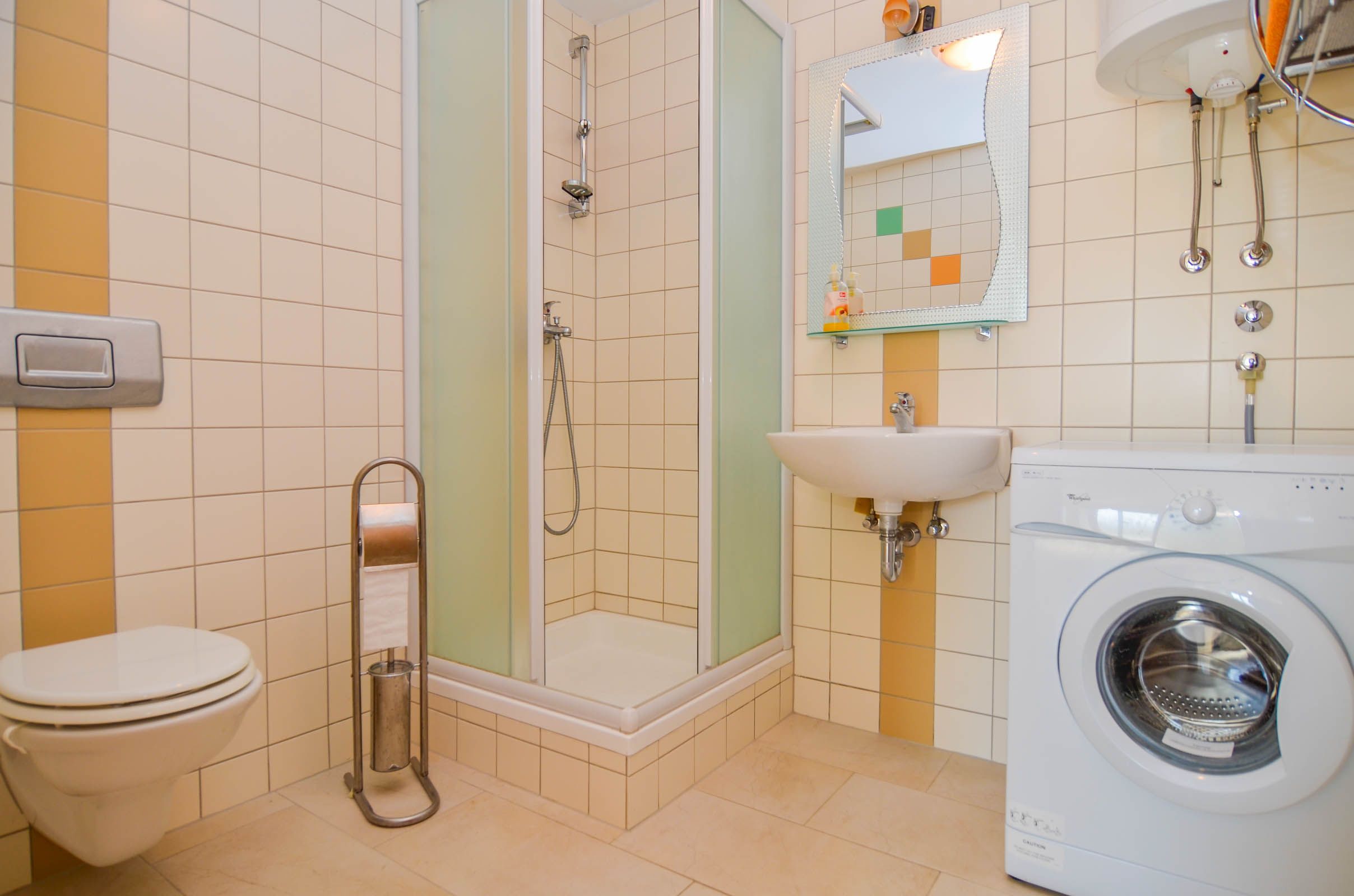Apartments Grozdana 33551-A1