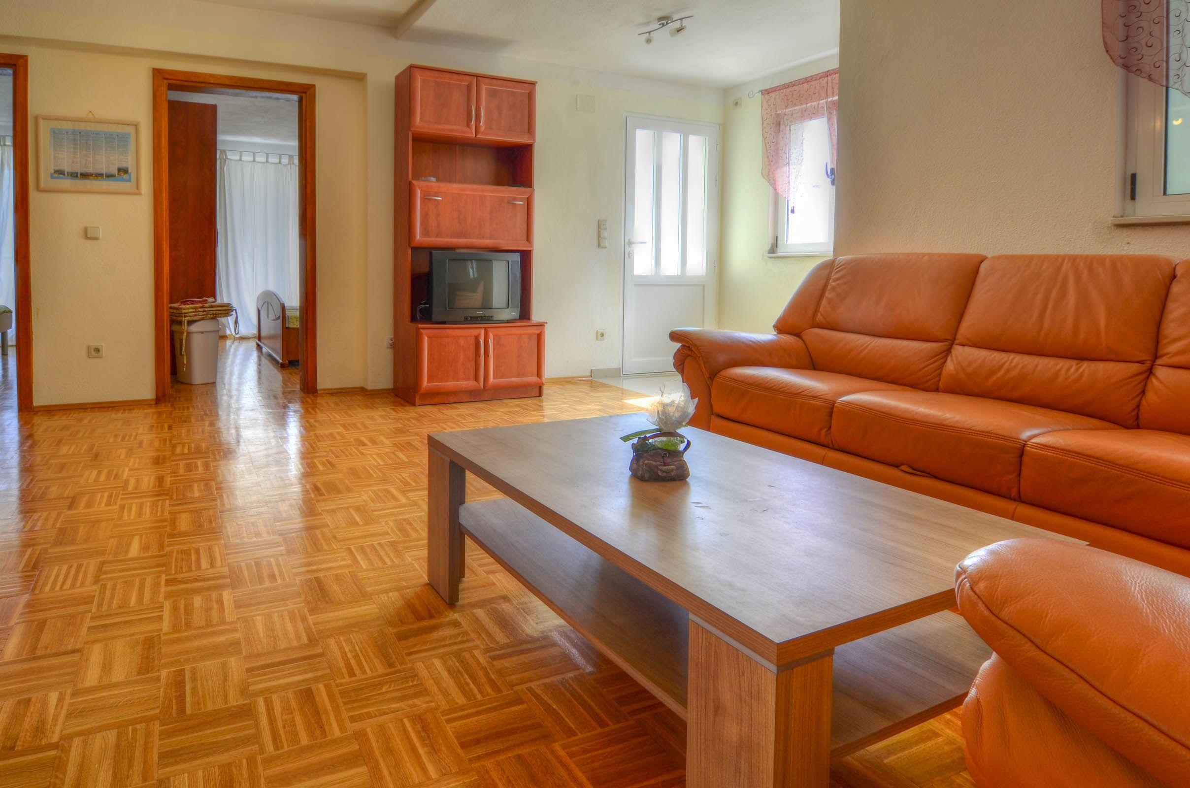 Apartments Grozdana 33551-A2
