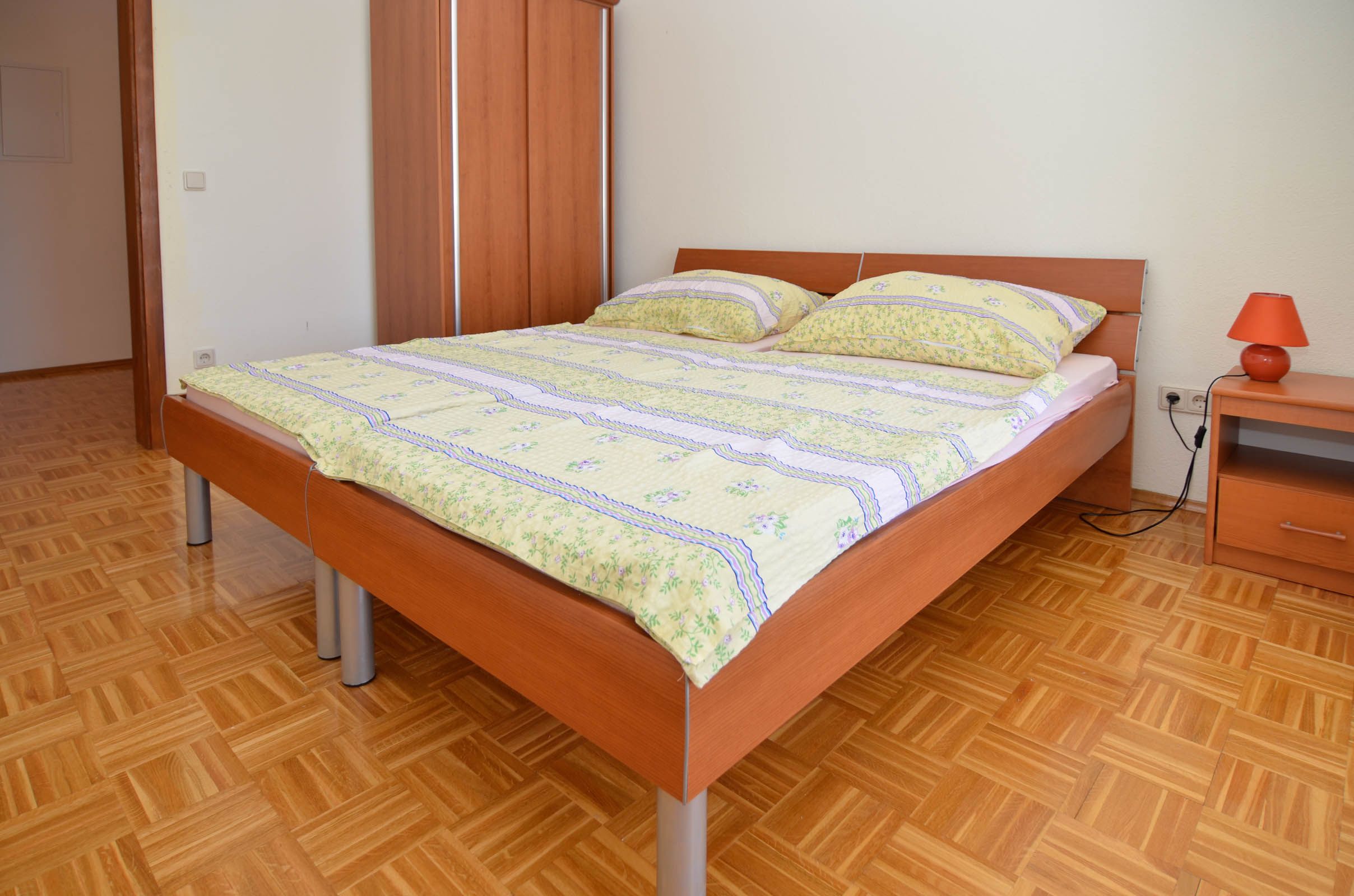 Apartments Grozdana 33551-A2