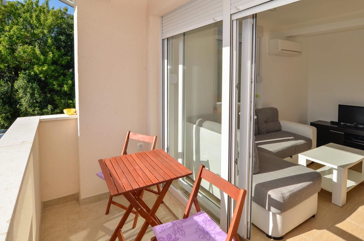 Apartments Leko 33559-A1
