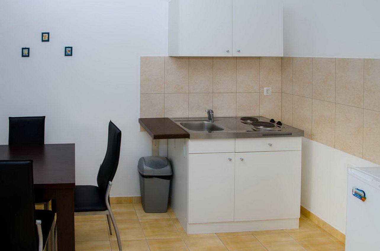 Apartments Leko 33559-A3