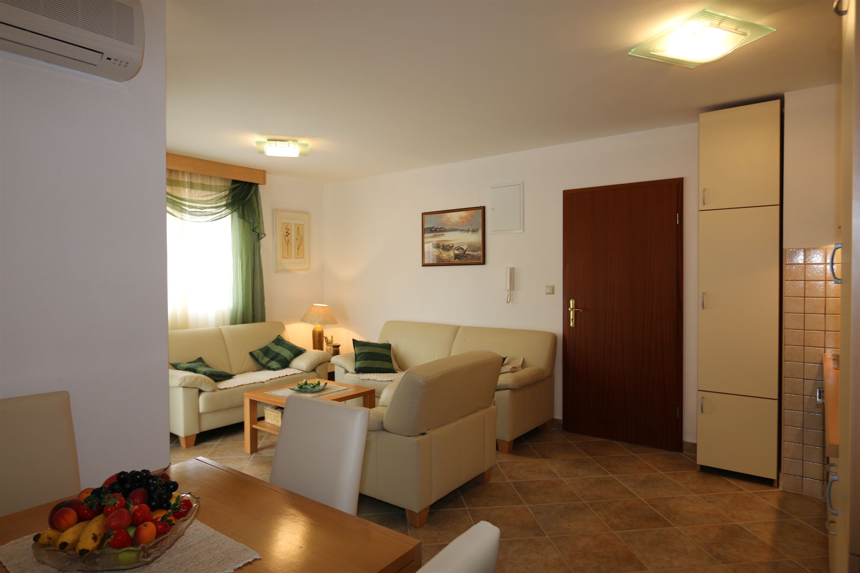 Apartment Bensak 10036-A1