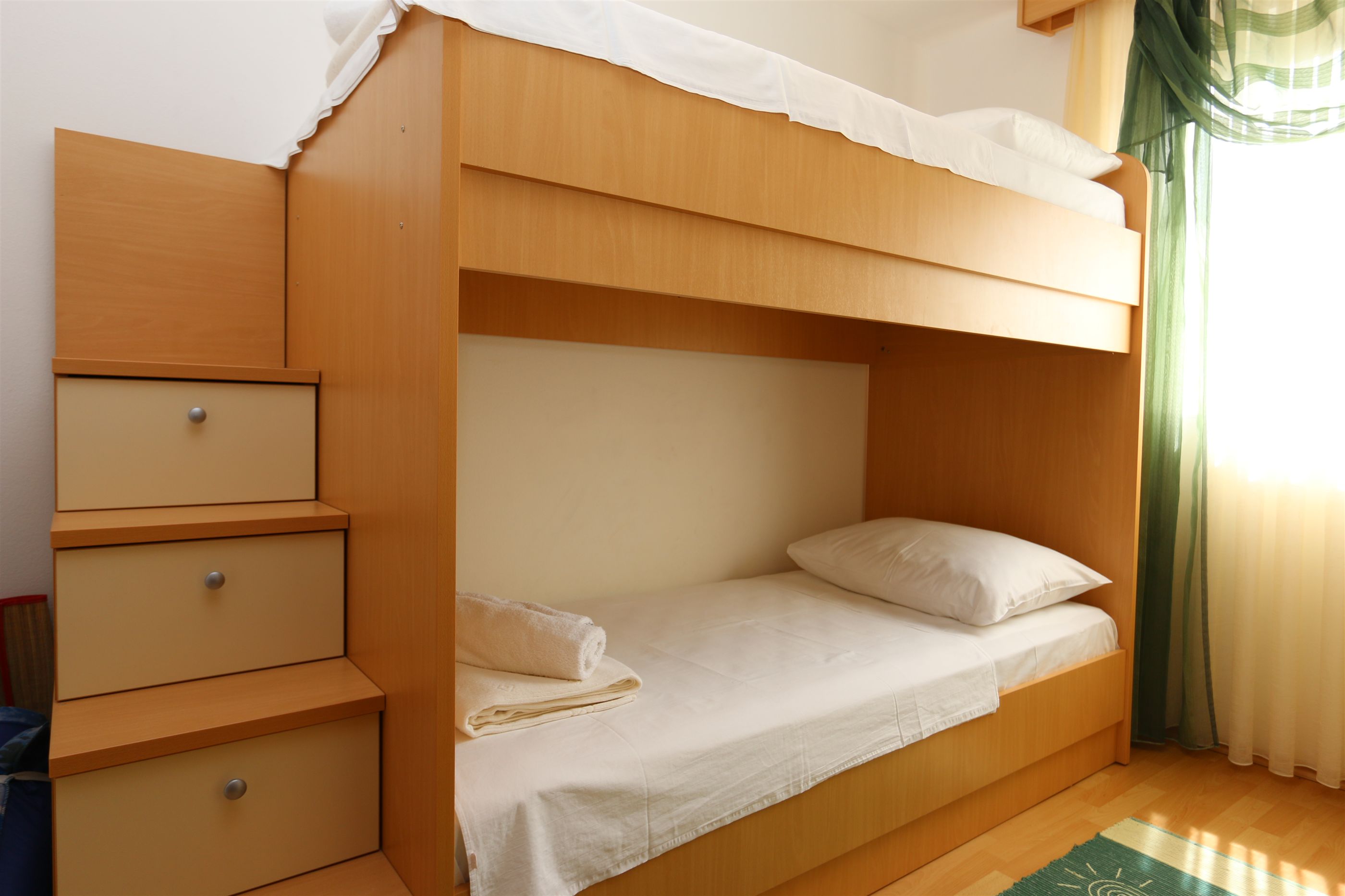 Apartment Bensak 10036-A1