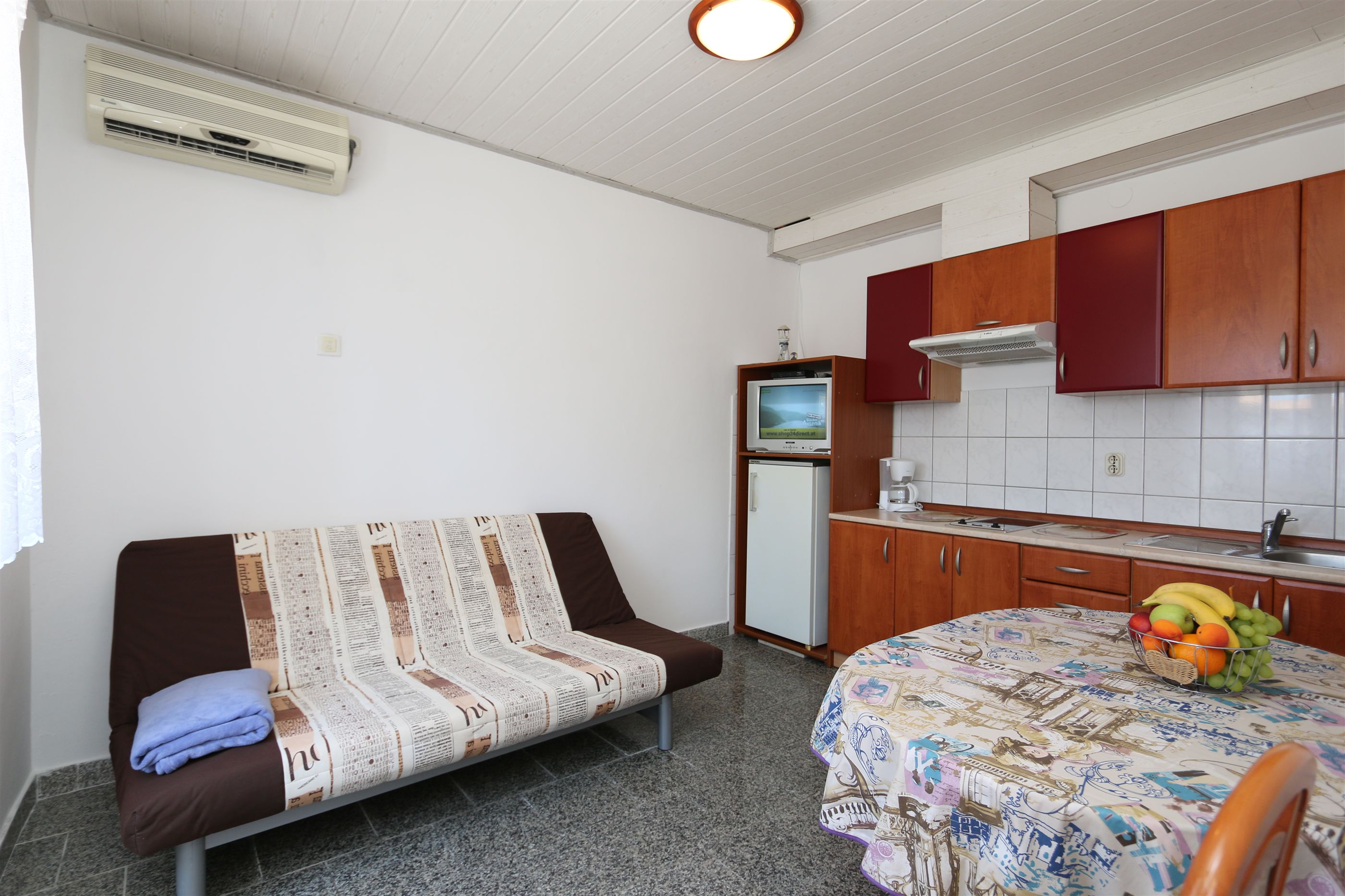 Apartments Jelenovic Ivana 10078-A1