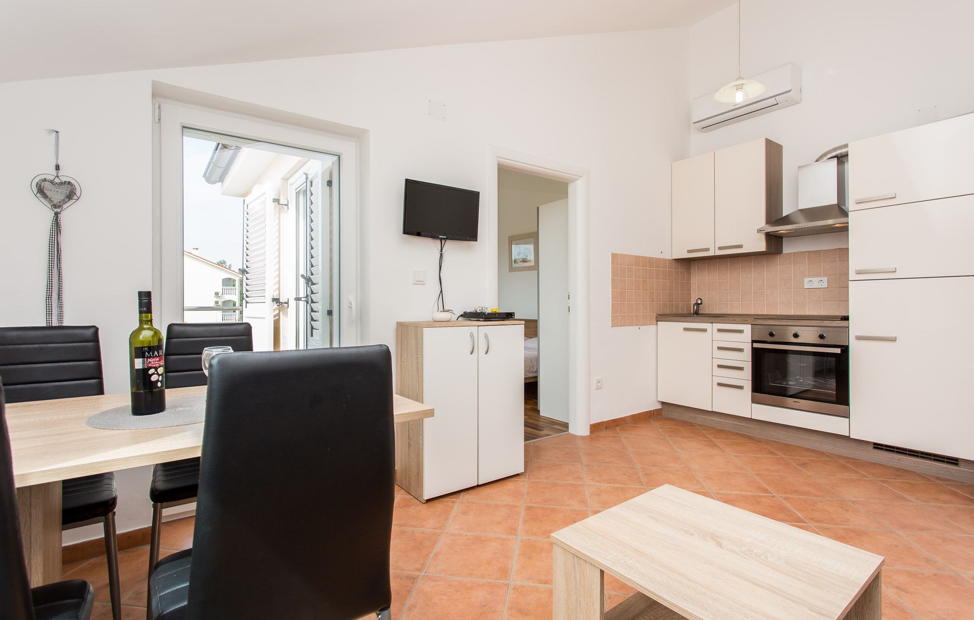 Apartment Laštro Nives 86117-A1