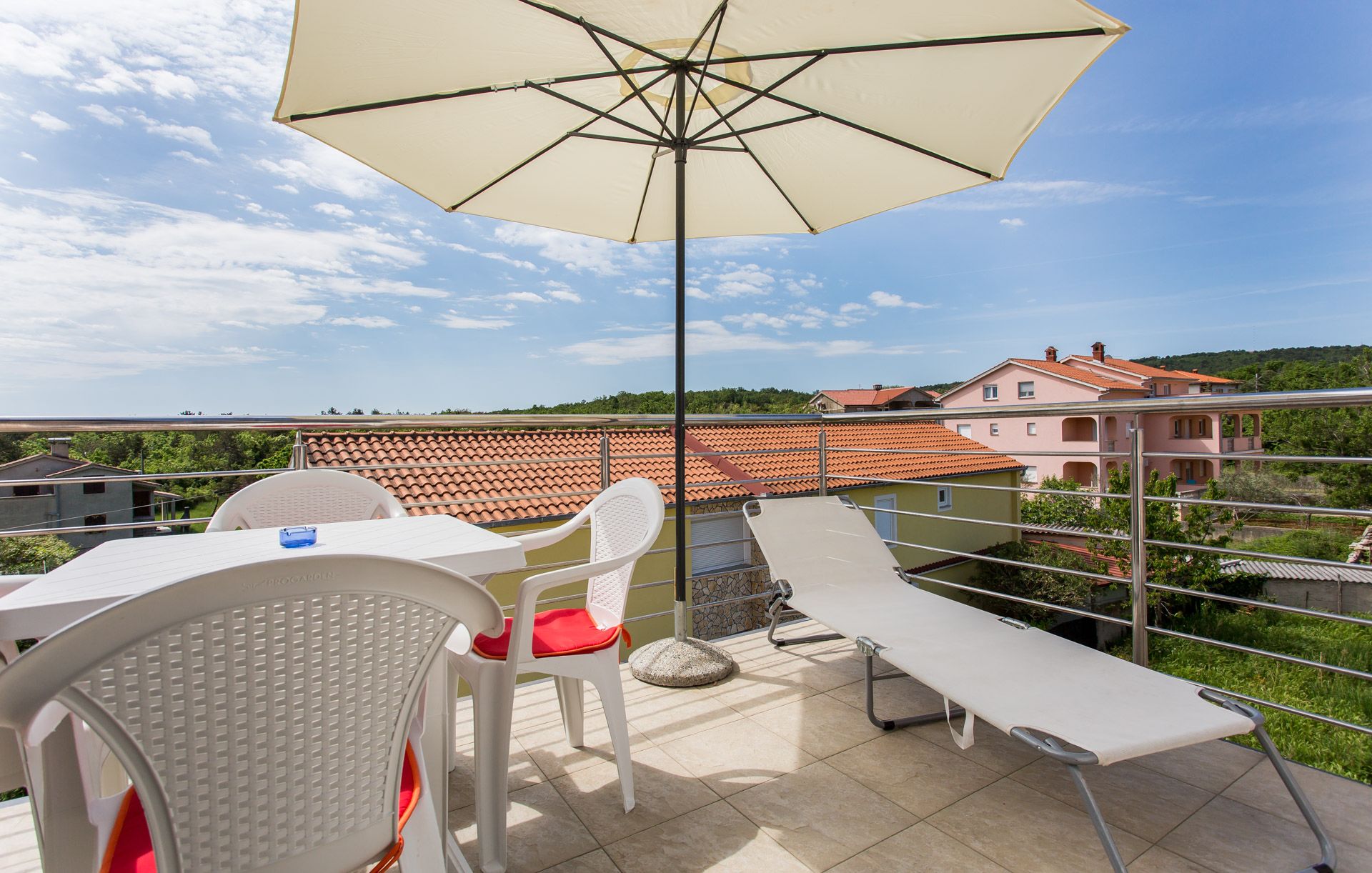 Apartment Laštro Nives 86117-A1