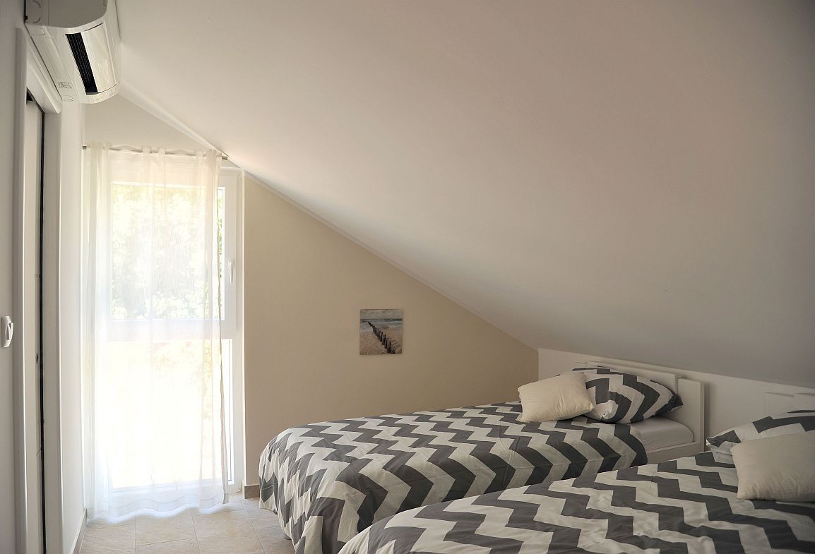 House Josin san 35021-K1