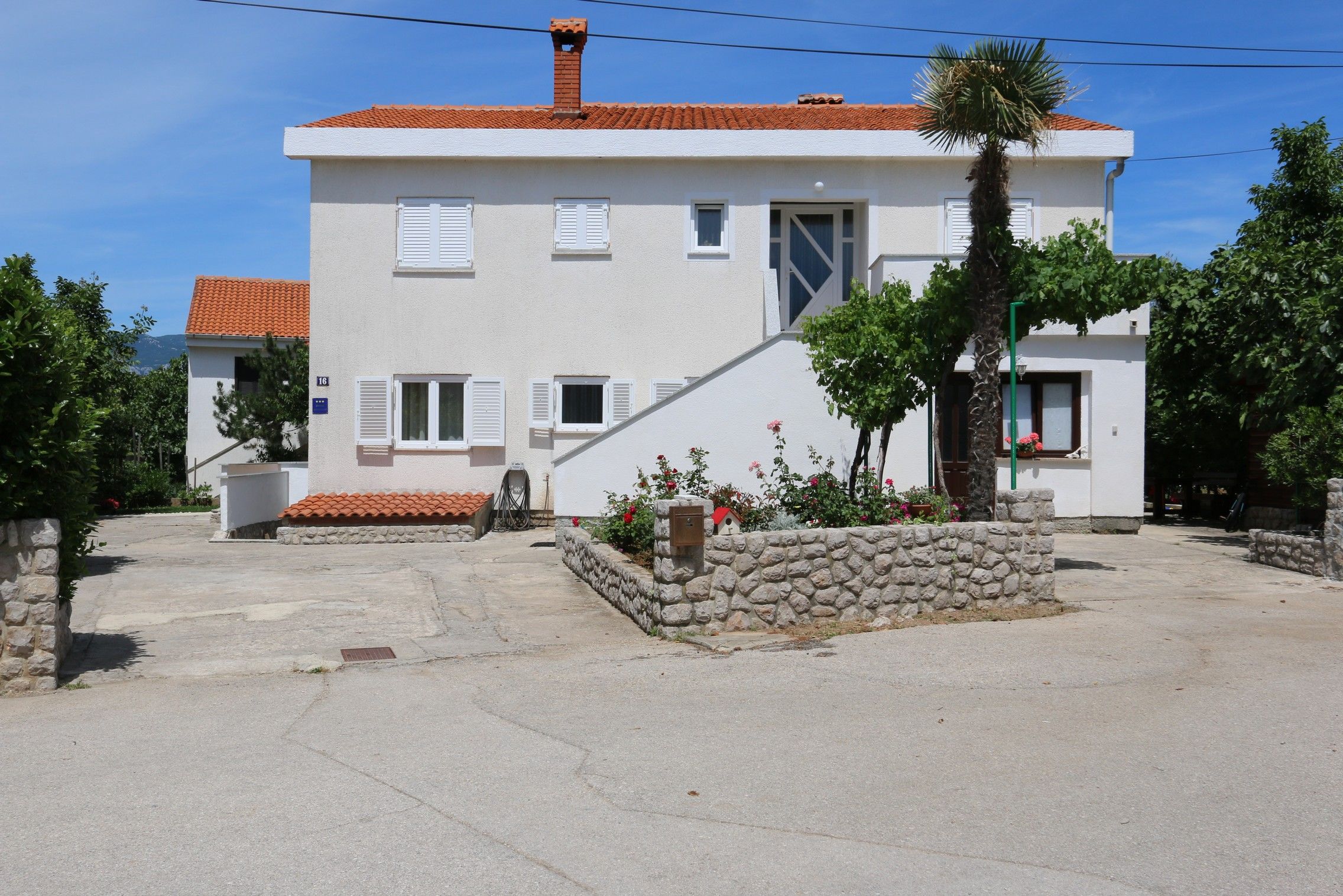 Apartments Brusic Ana 60246-A1