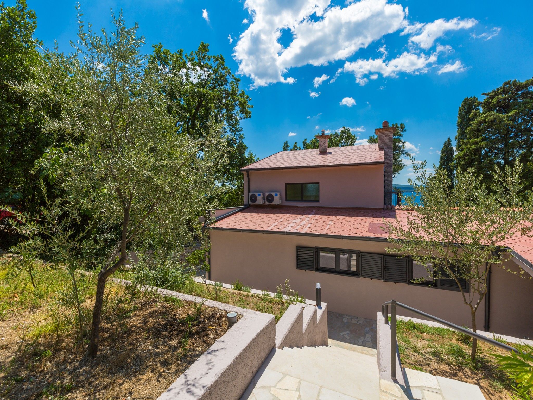 Apartments Goldy 62745-A2