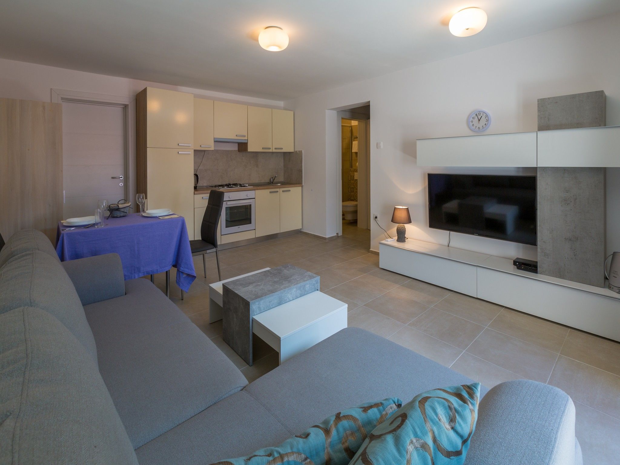 Apartments Goldy 62745-A1