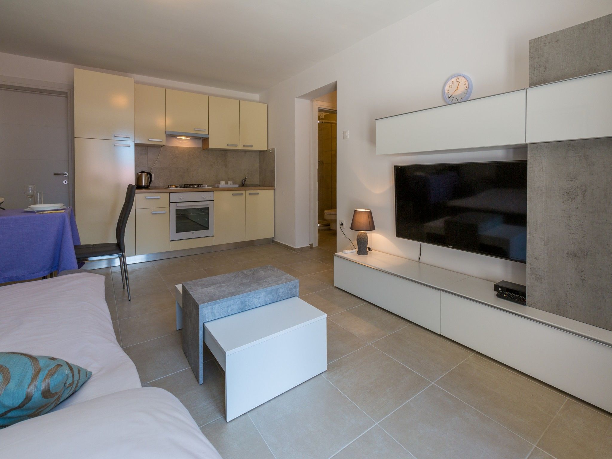 Apartments Goldy 62745-A1