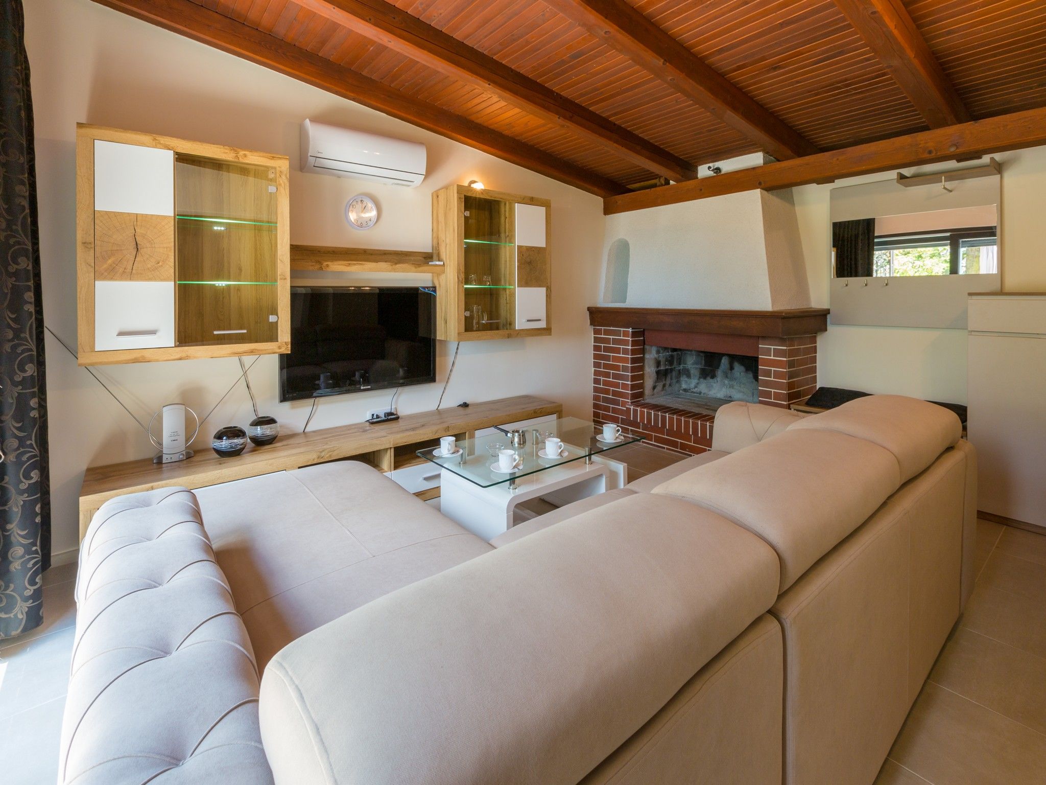 Apartments Goldy 62745-A2