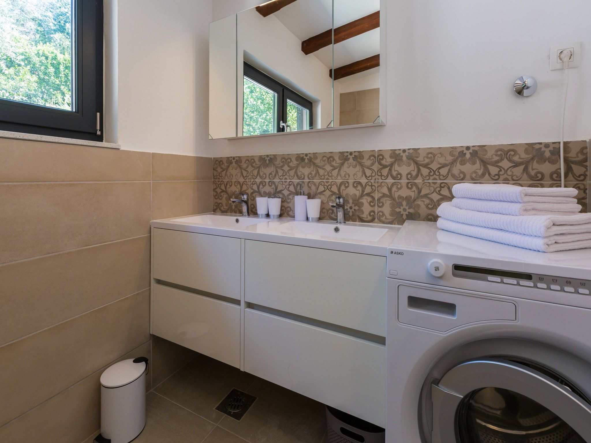 Apartments Goldy 62745-A2