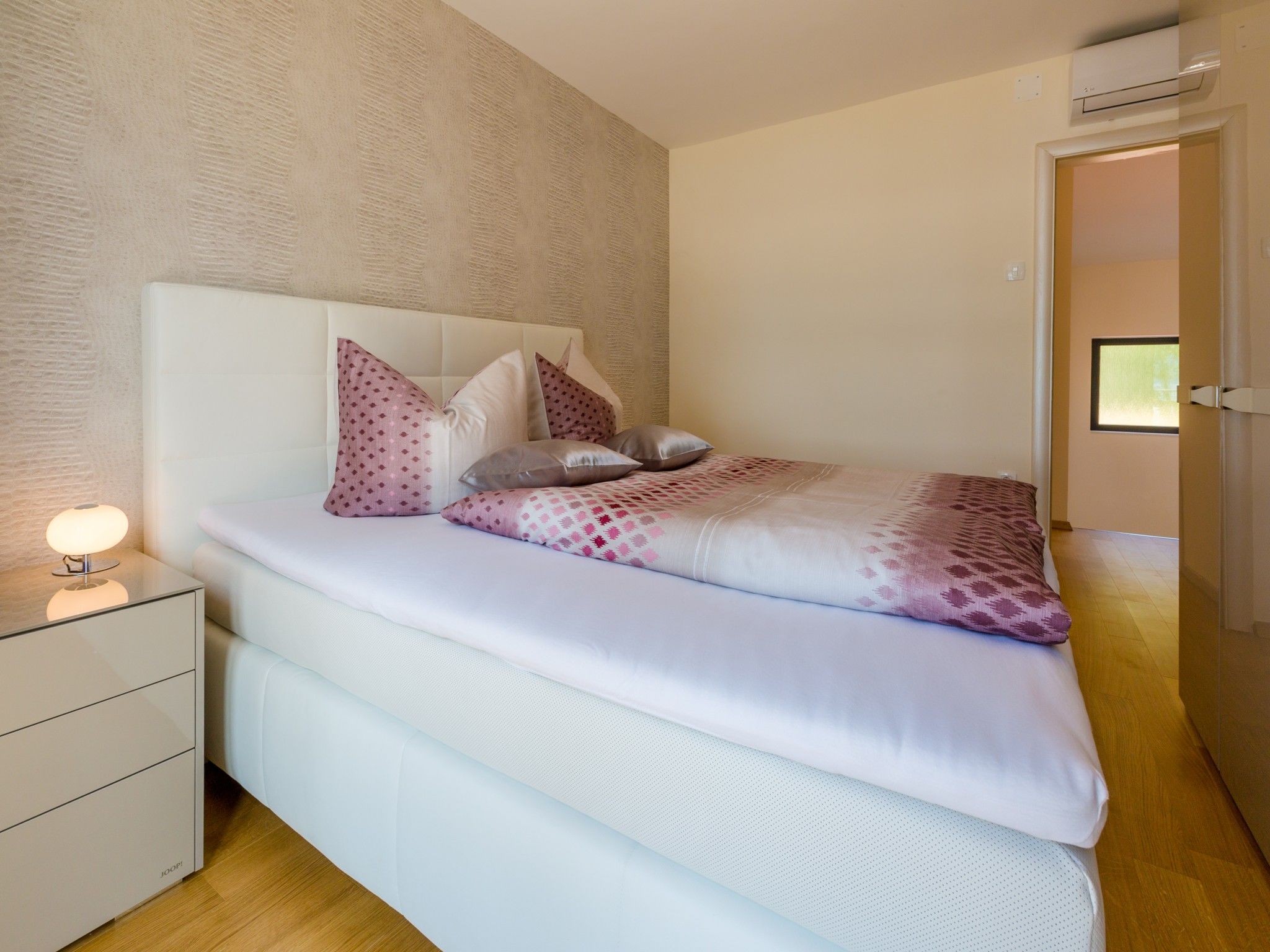 Apartments Goldy 62745-A3