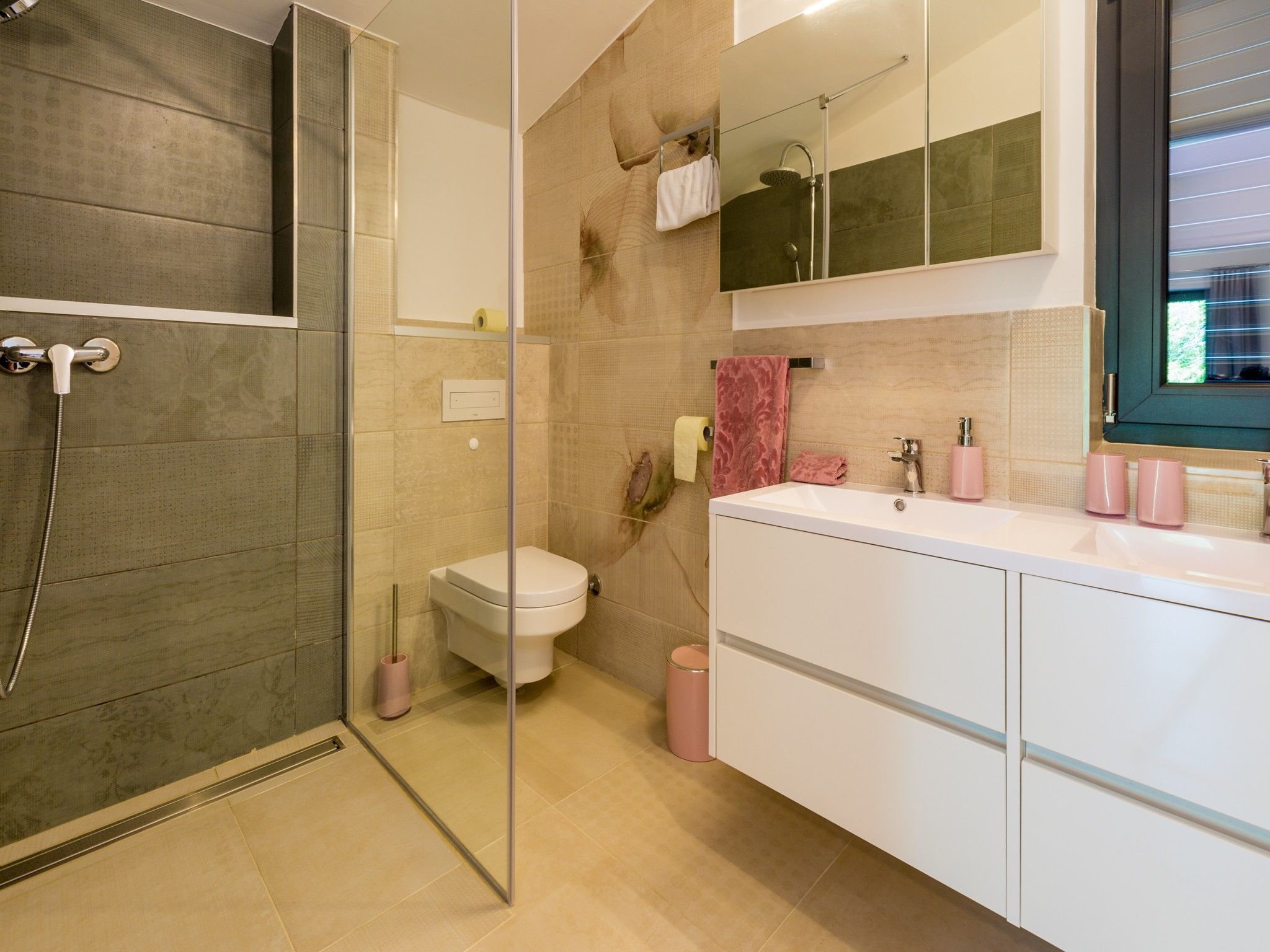 Apartments Goldy 62745-A3