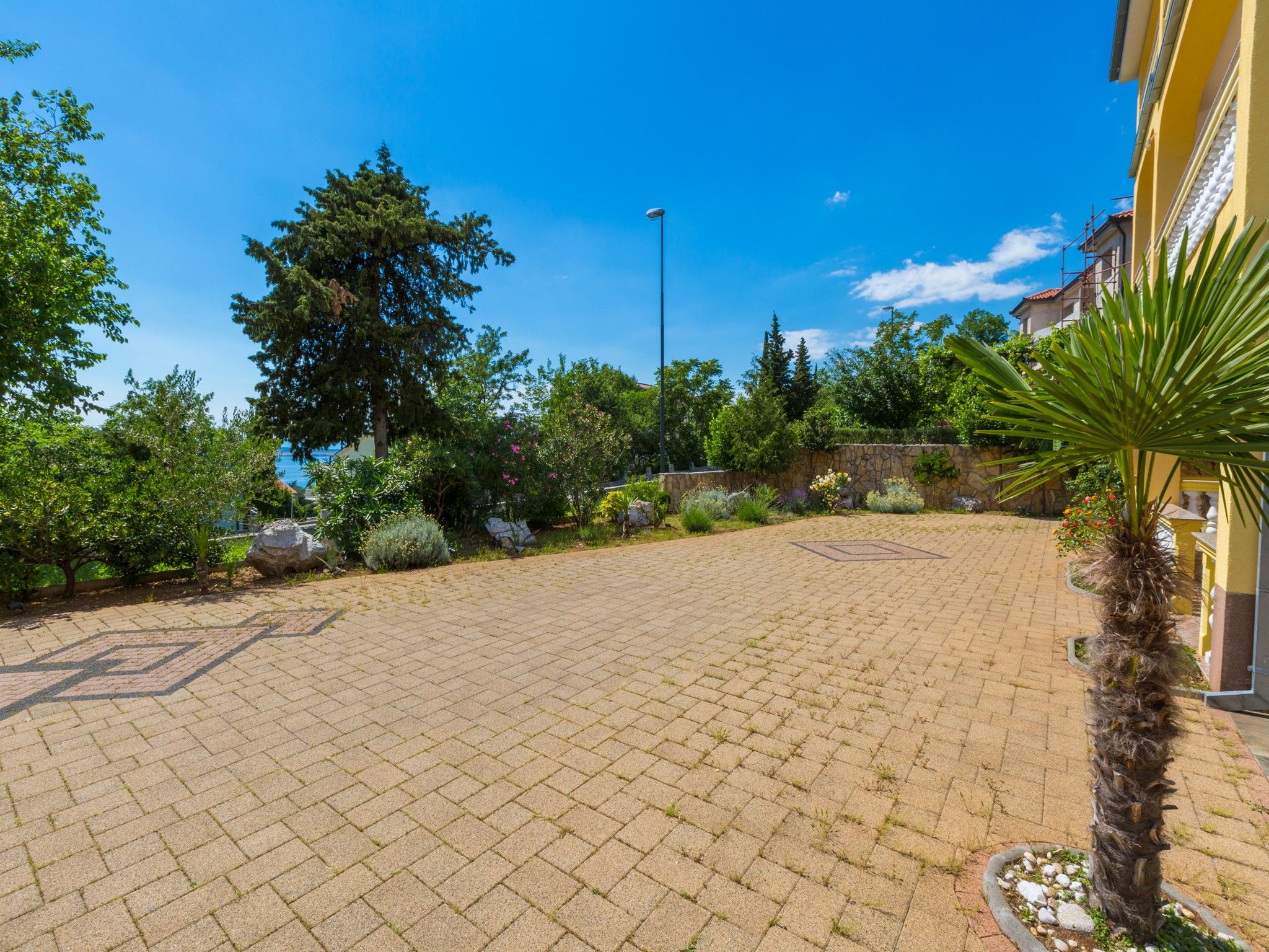 Apartments Artan 62401-A4