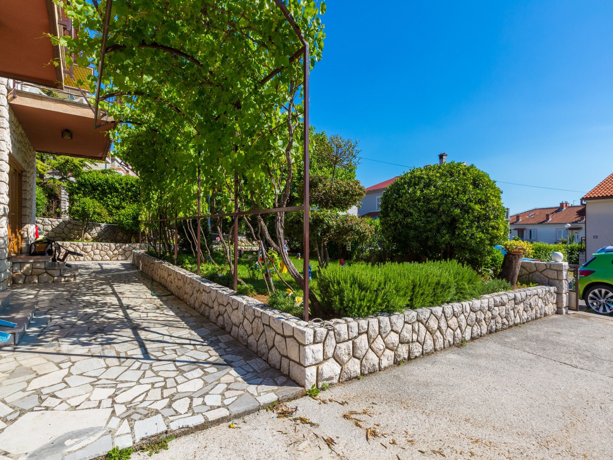 Apartments Davorka 62464-A1