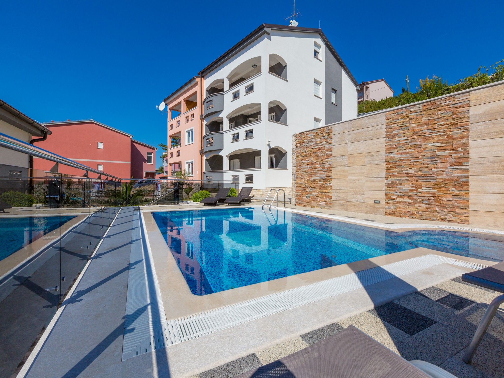 Apartments Livaja 62517-A2