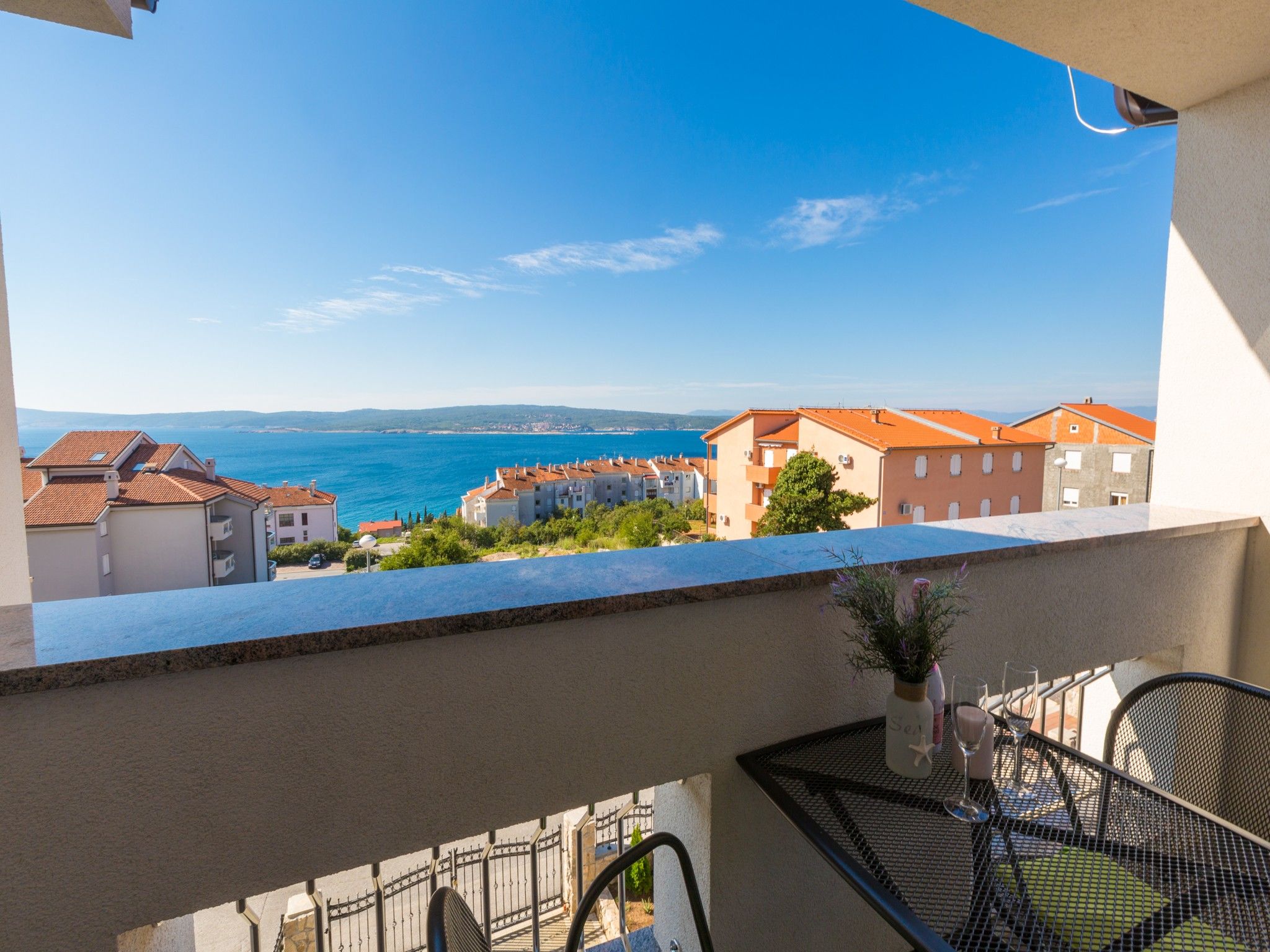 Apartments Livaja 62517-A1