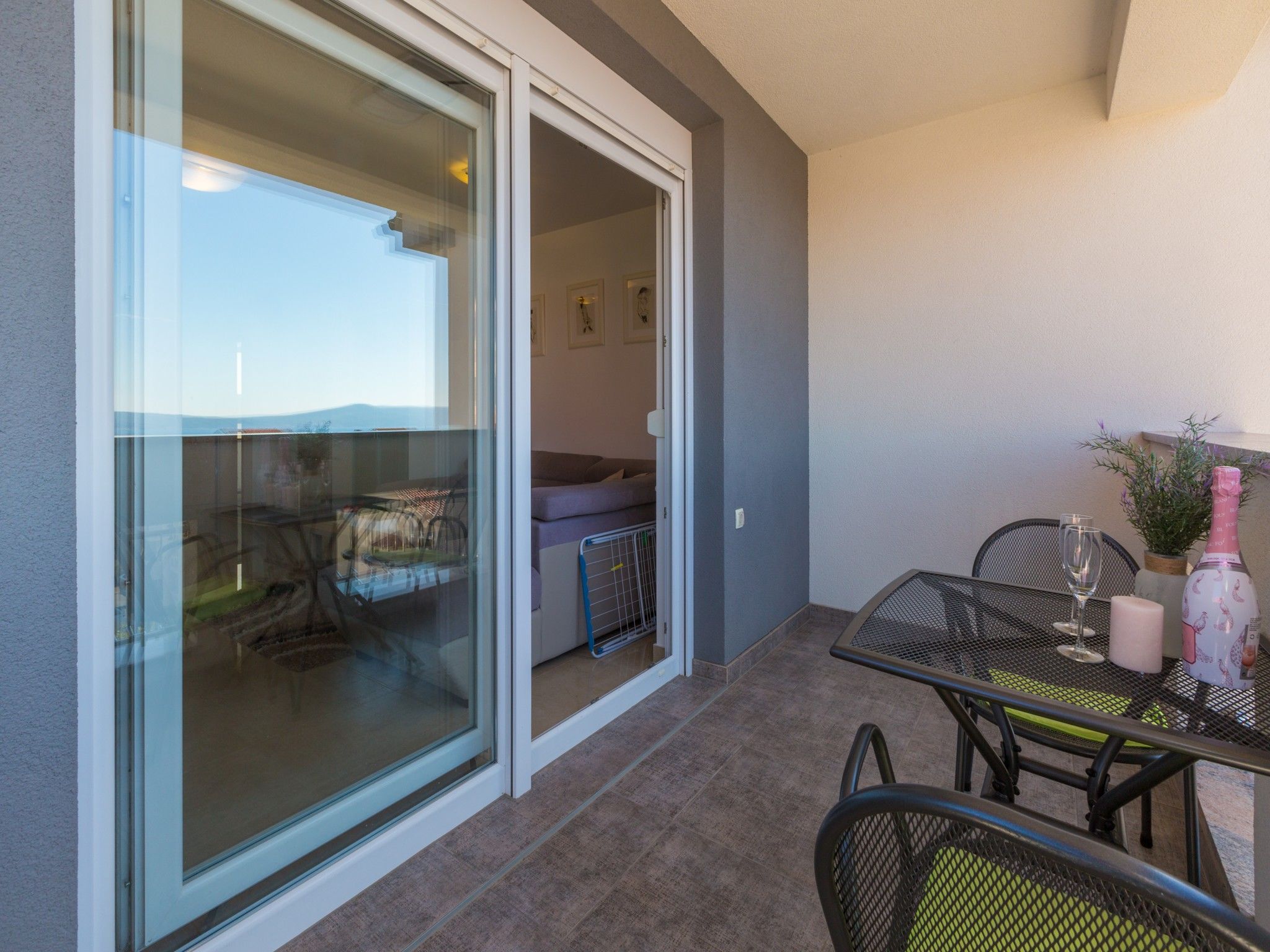 Apartments Livaja 62517-A1