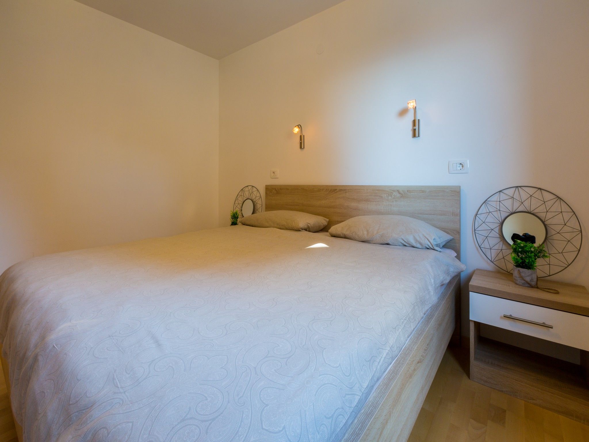 Apartments Livaja 62517-A2