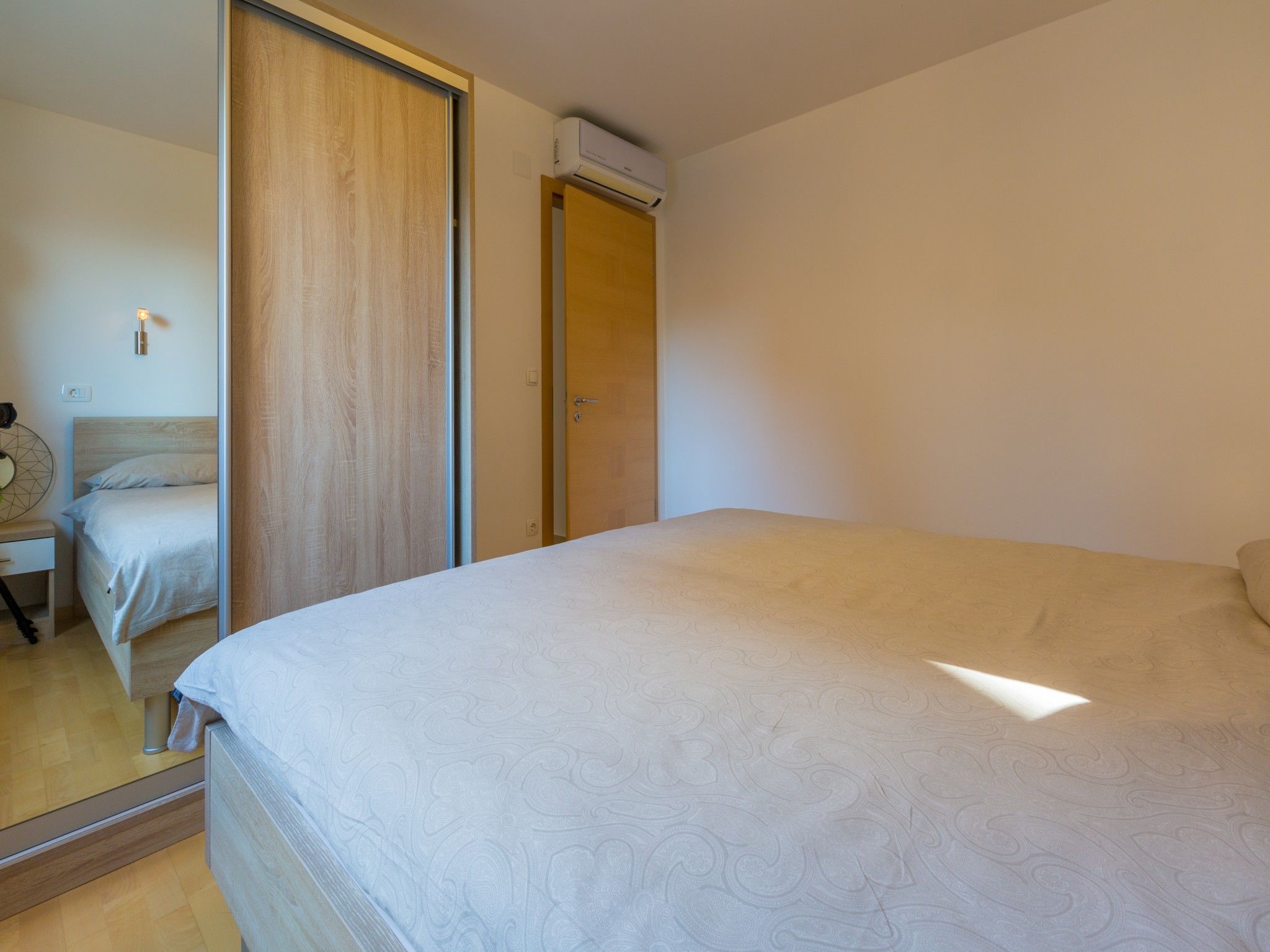 Apartments Livaja 62517-A2