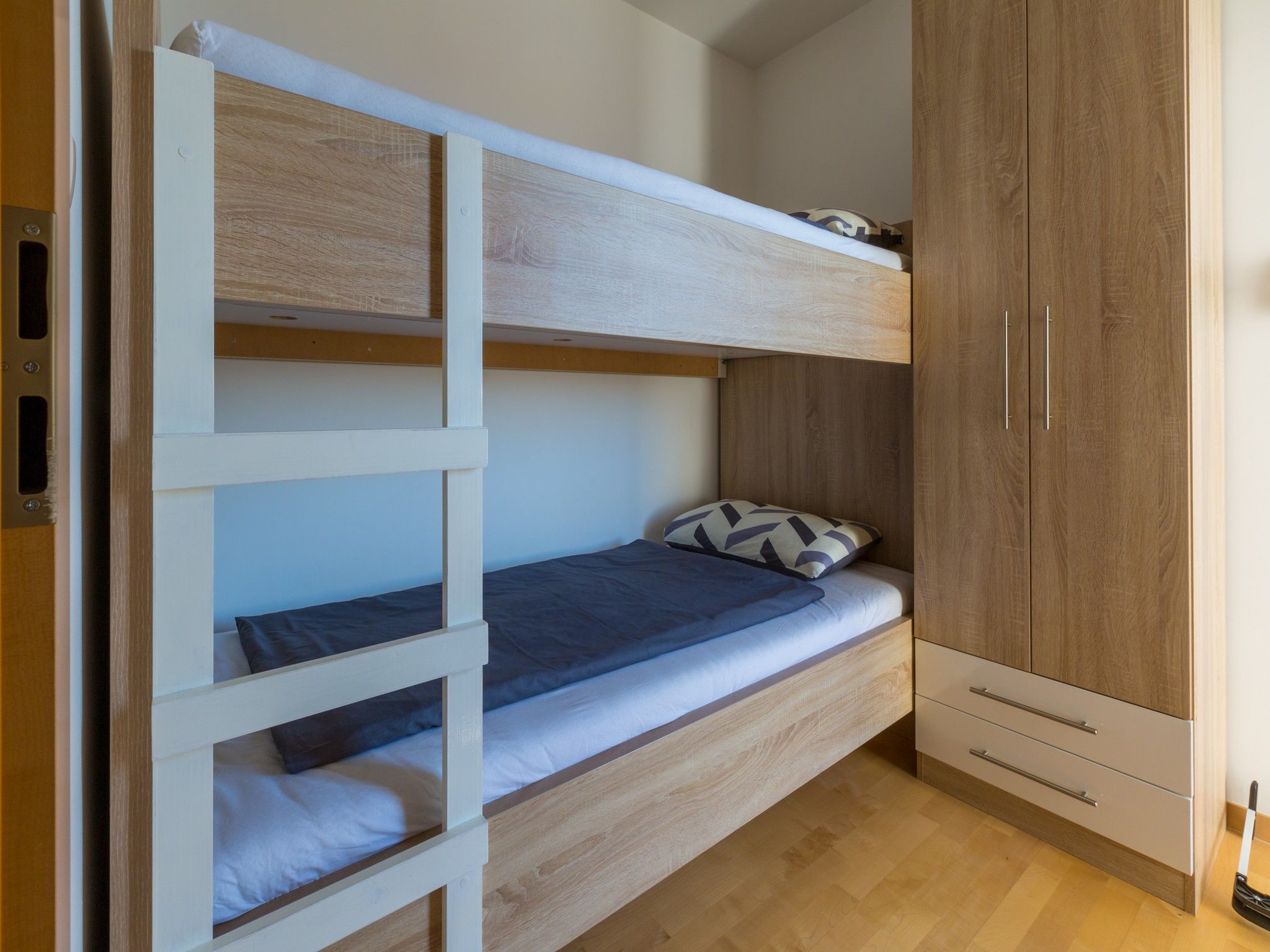 Apartments Livaja 62517-A2