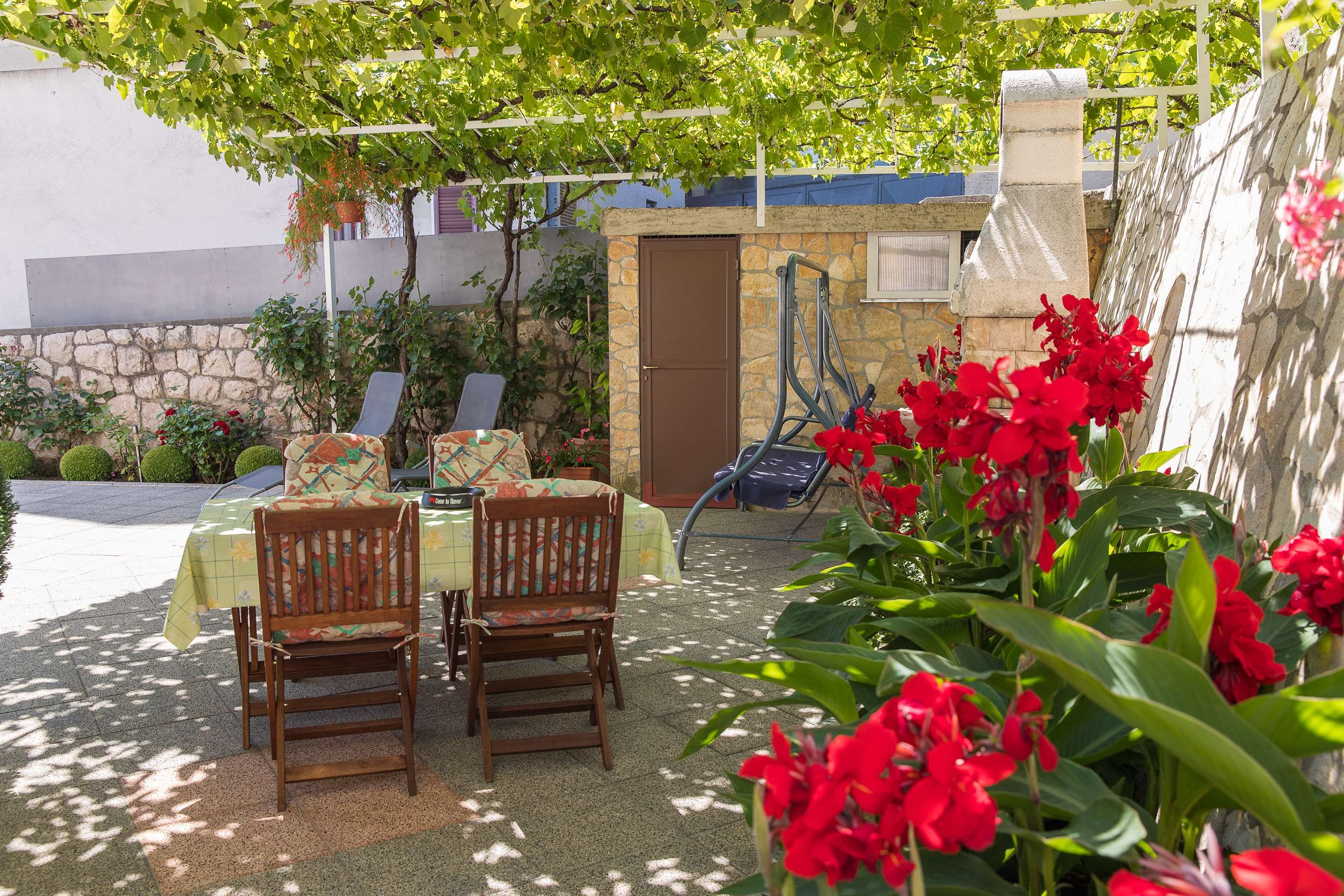 Apartment Karla 62502-A1