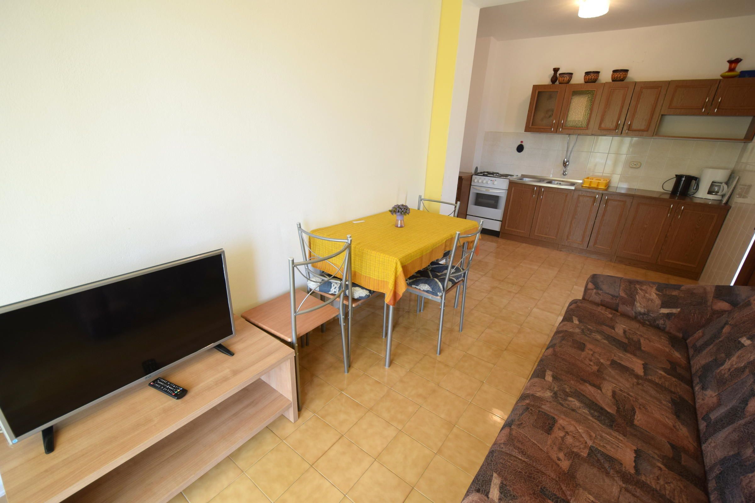 Apartments Matea 62021-A2