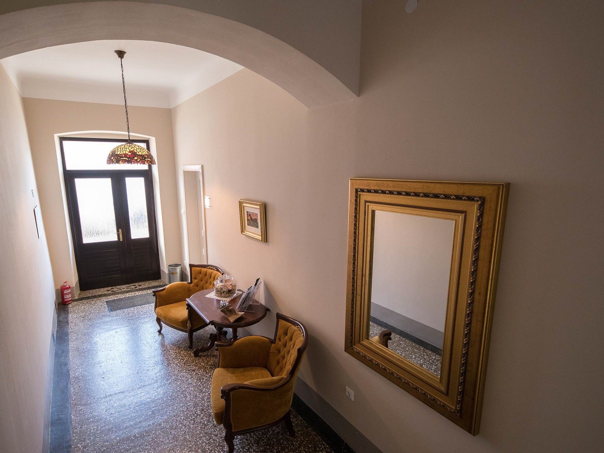 Apartments LATINO 62687-A1