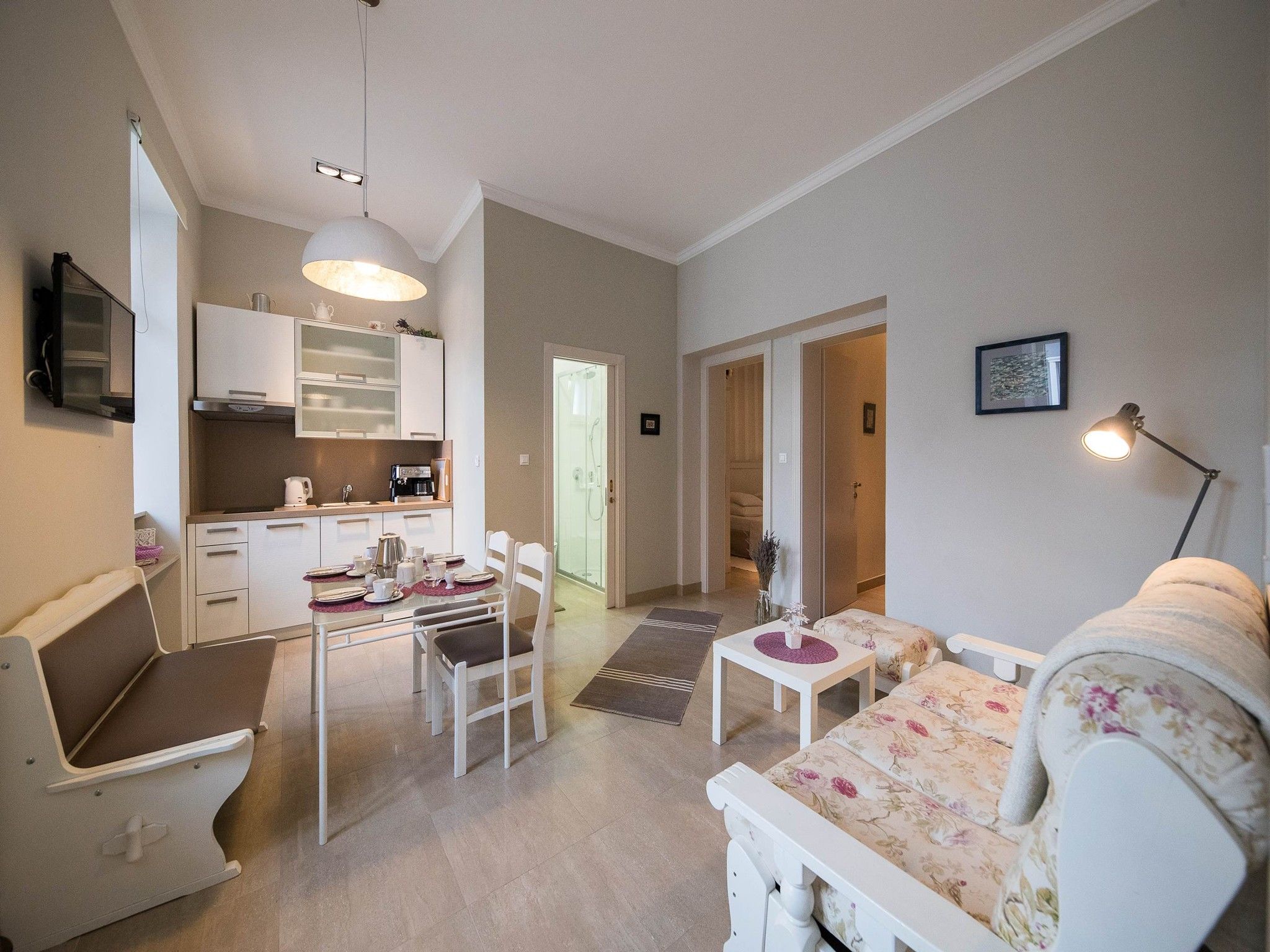 Apartments LATINO 62687-A1