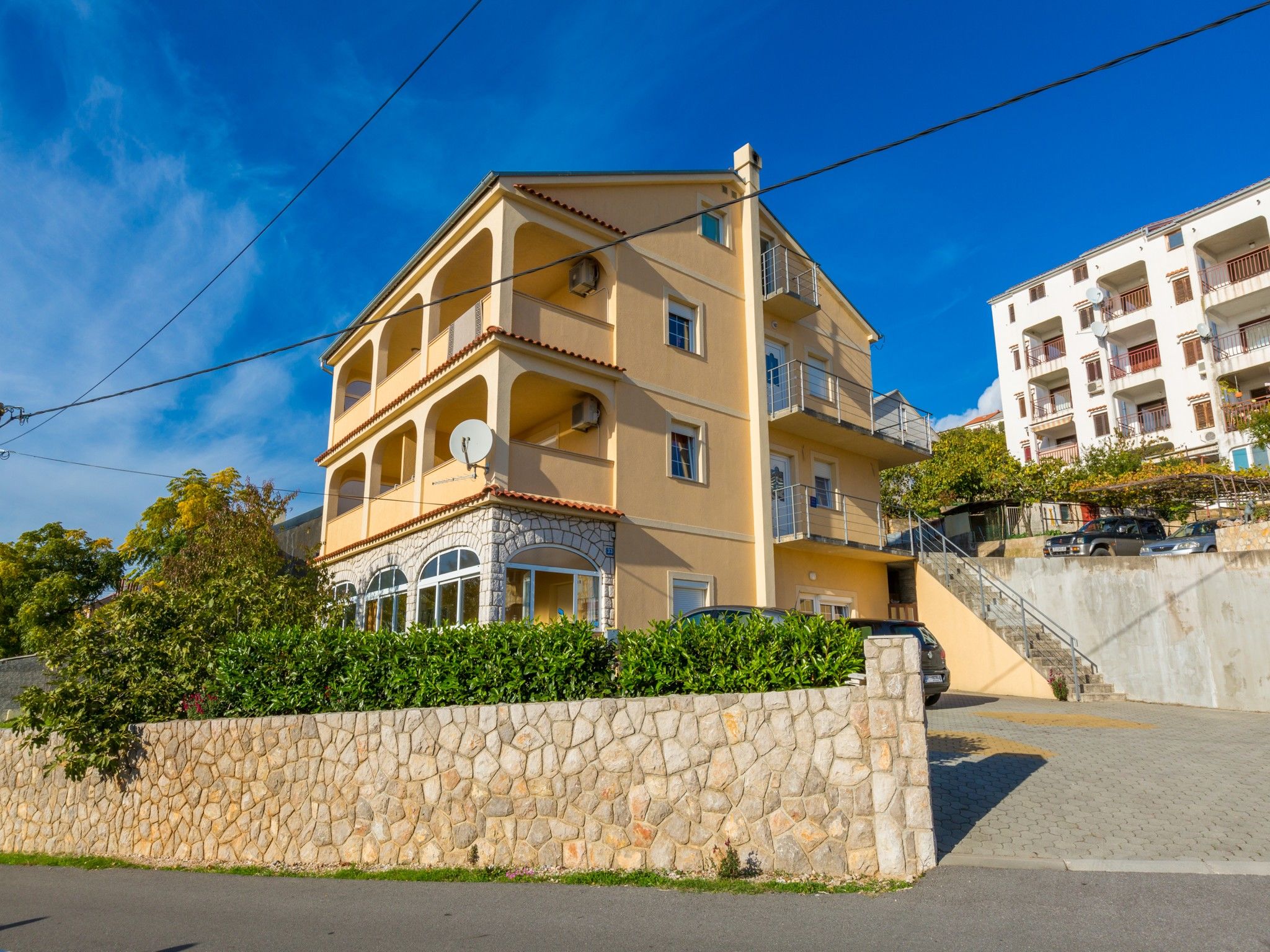 Apartments ROKO 62553-A2