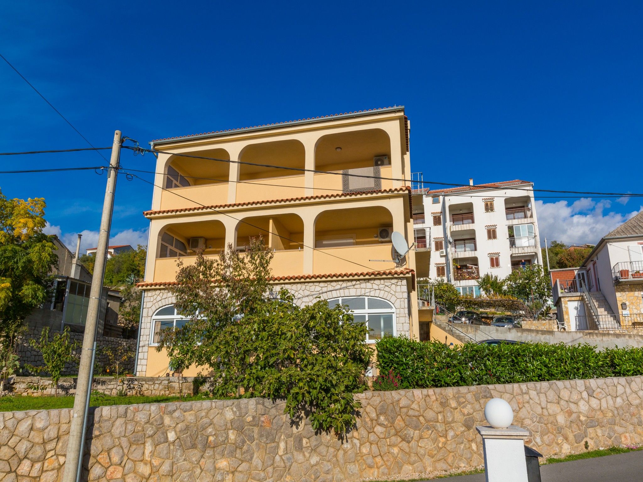 Apartments ROKO 62553-A2