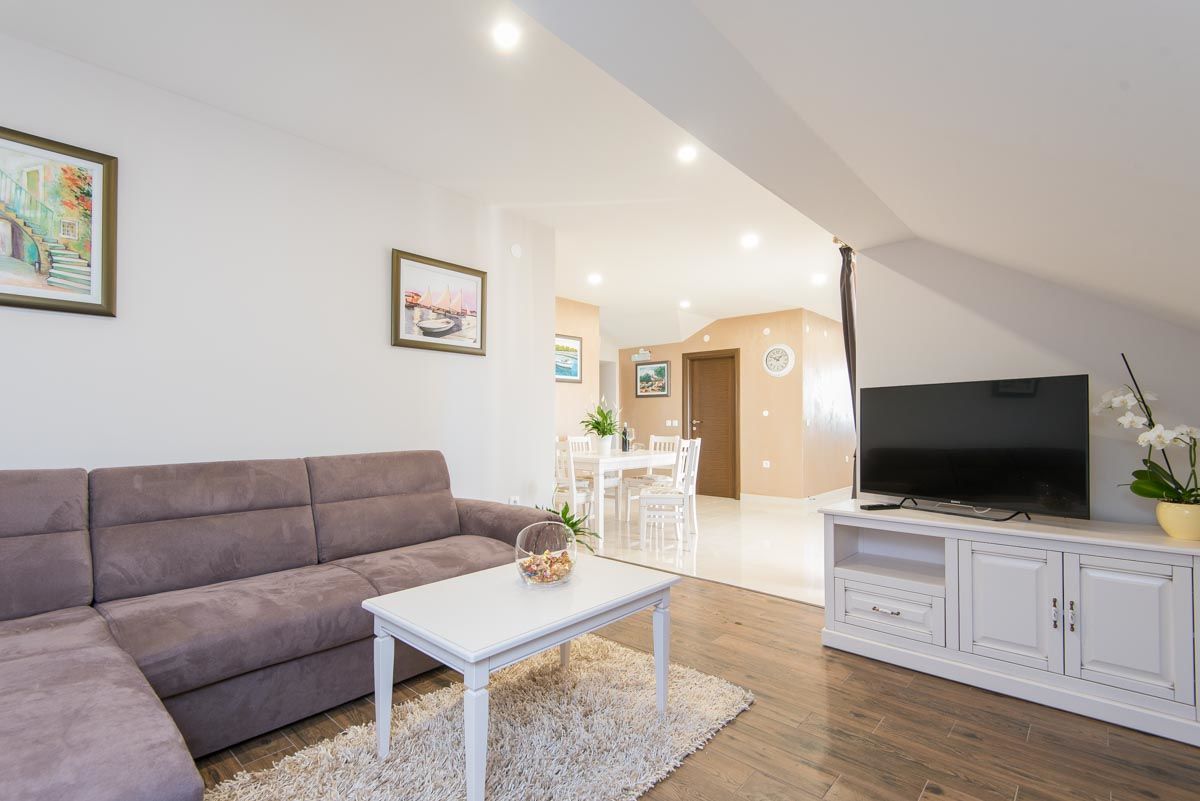 Apartments Villa Stela 17482-A1