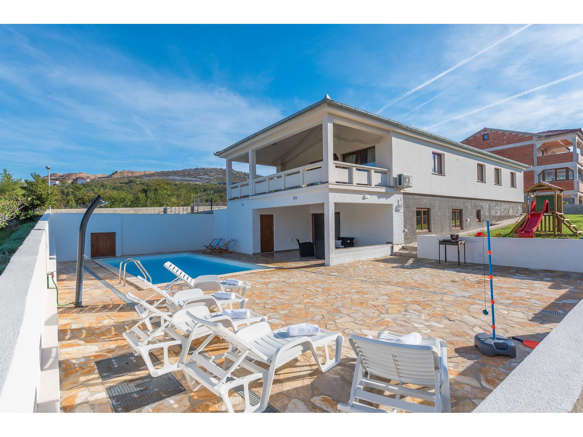Villa More with pool and garden V5751-K1