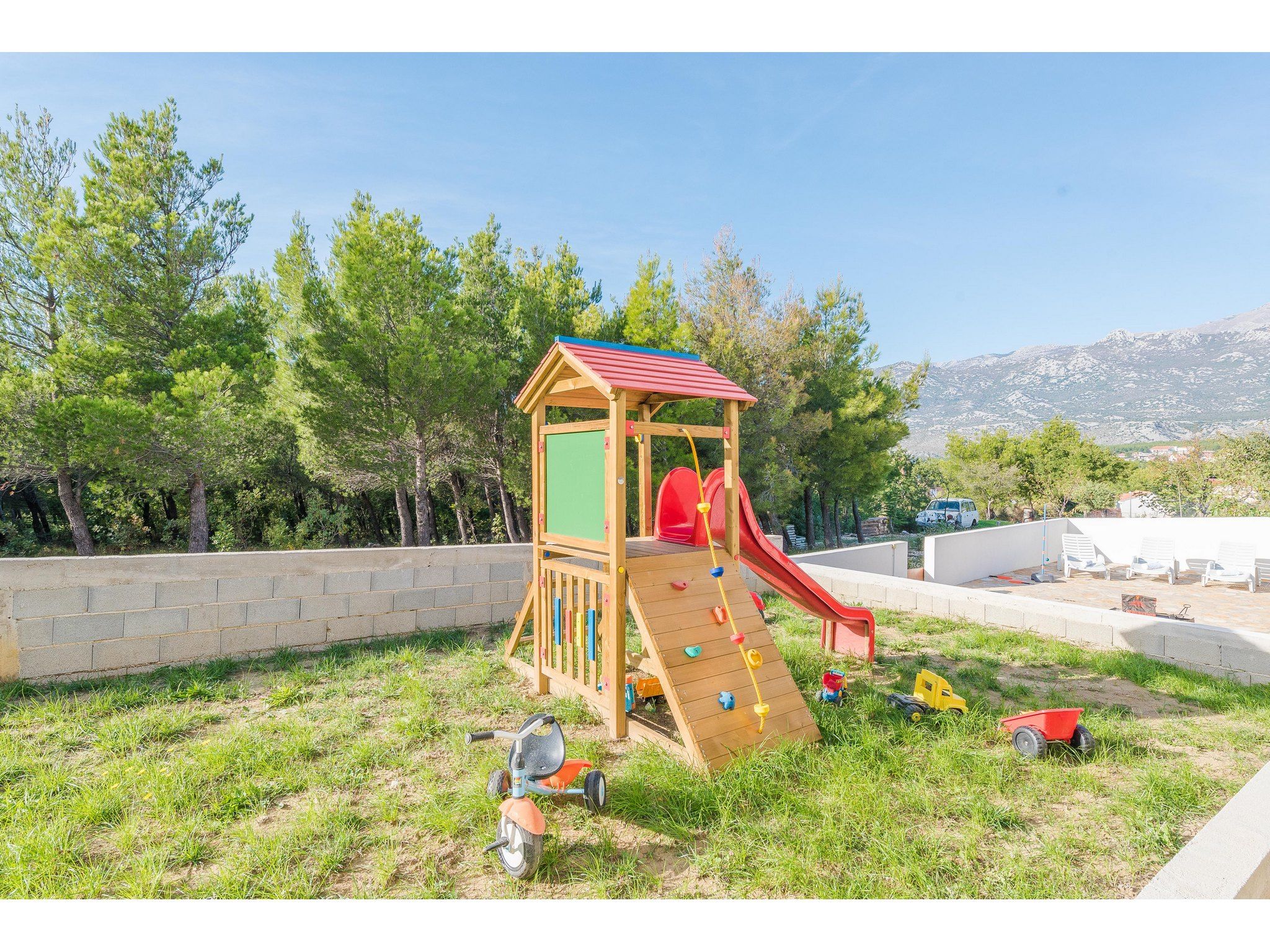 Villa More with pool and garden V5751-K1