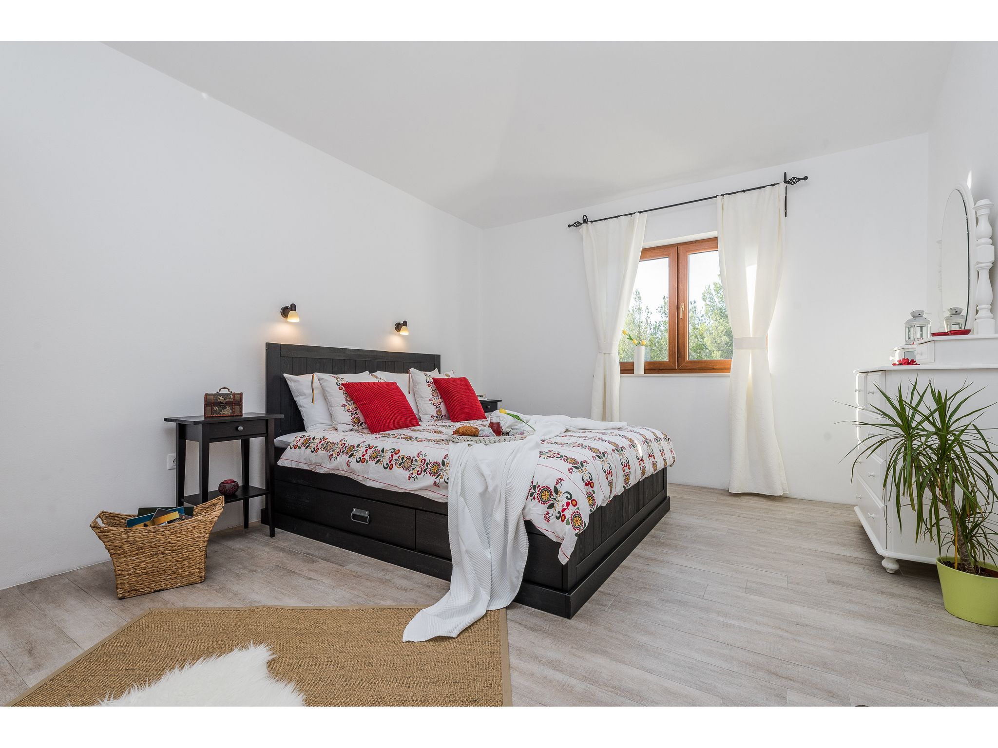 Villa More with pool and garden V5751-K1