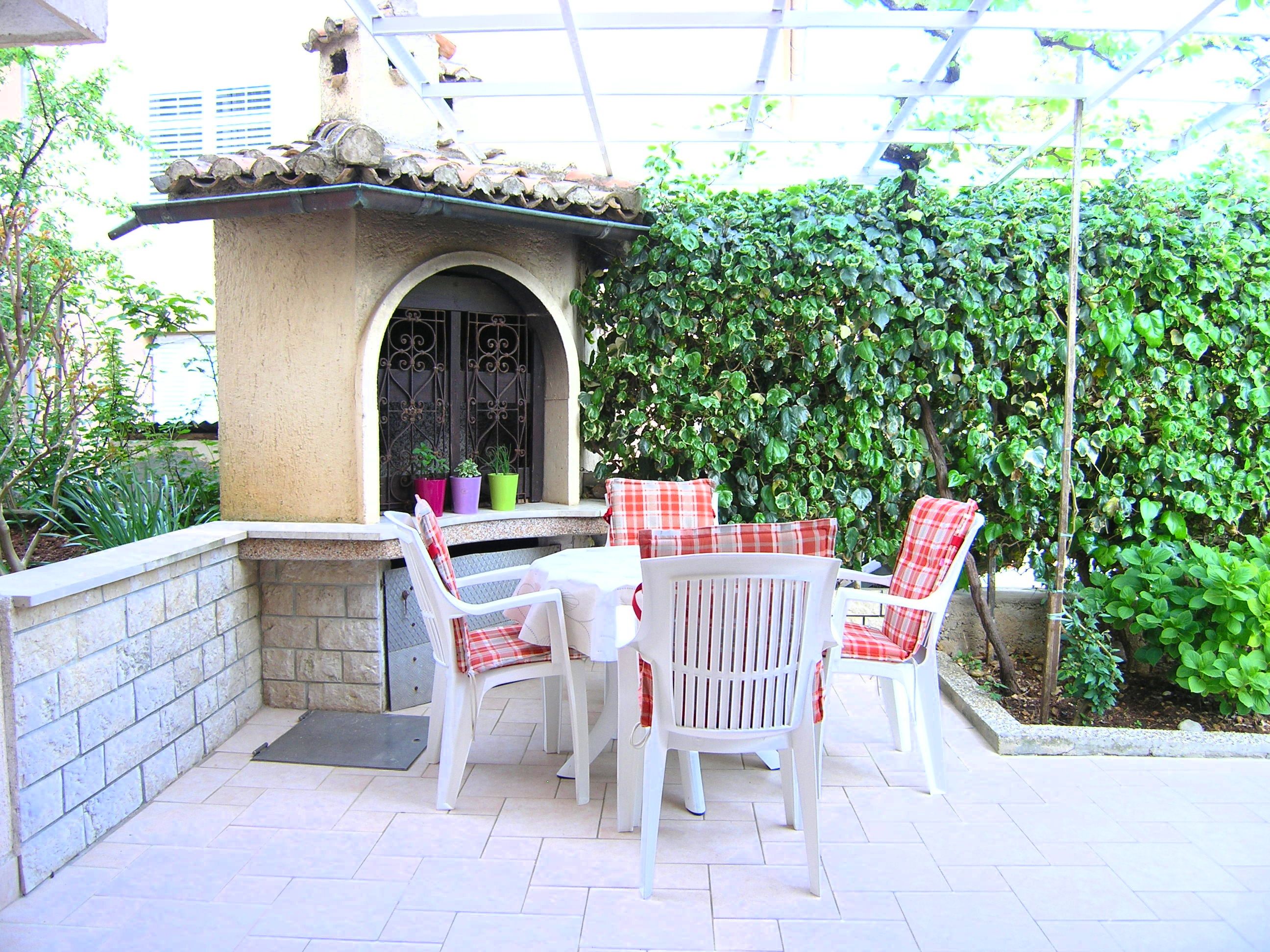 Apartments Pavicic 15541-A2