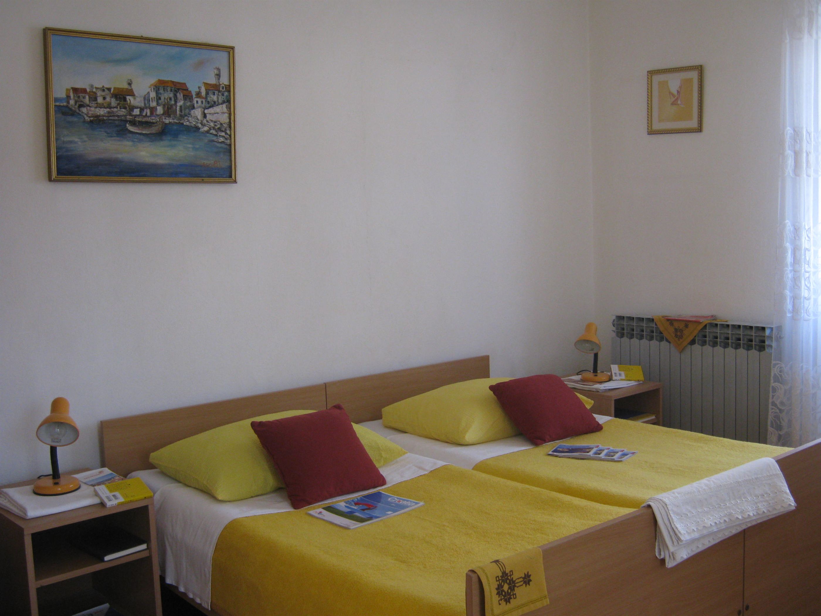 Apartment Ivica 51811-A1